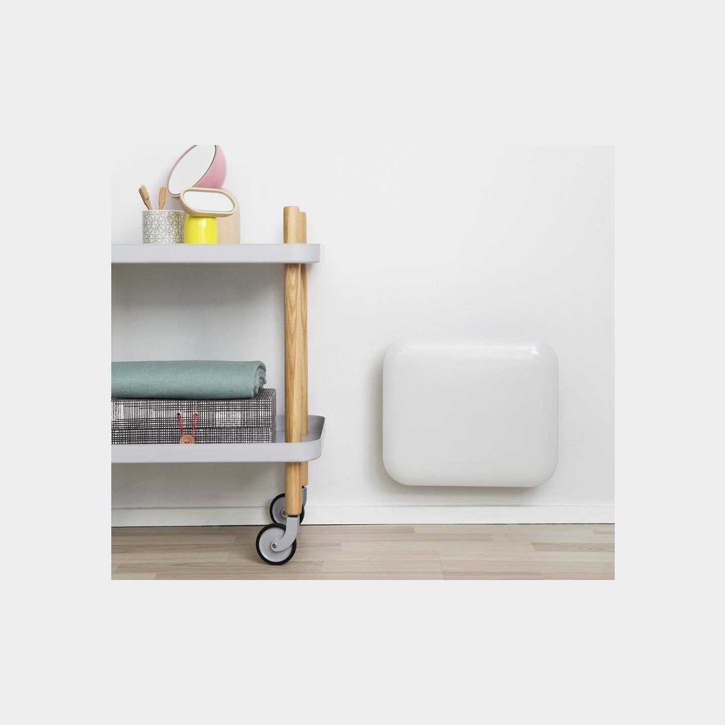 Mill | Heater | IB250 Steel | Panel Heater | 250 W | Number of power levels 1 | Suitable for rooms up to 2-5 m² | White