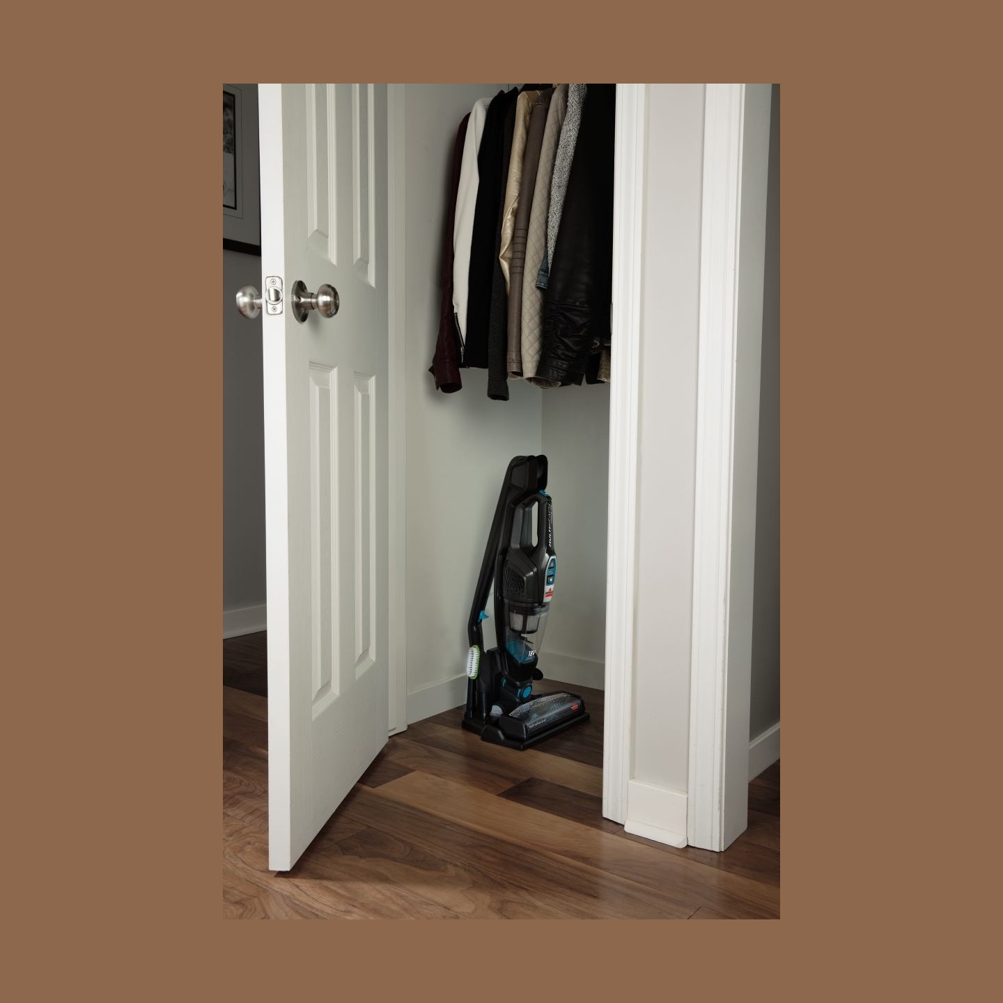 Bissell | Vacuum cleaner | MultiReach Essential | Cordless operating | Handstick and Handheld | - W | 18 V | Operating time (max