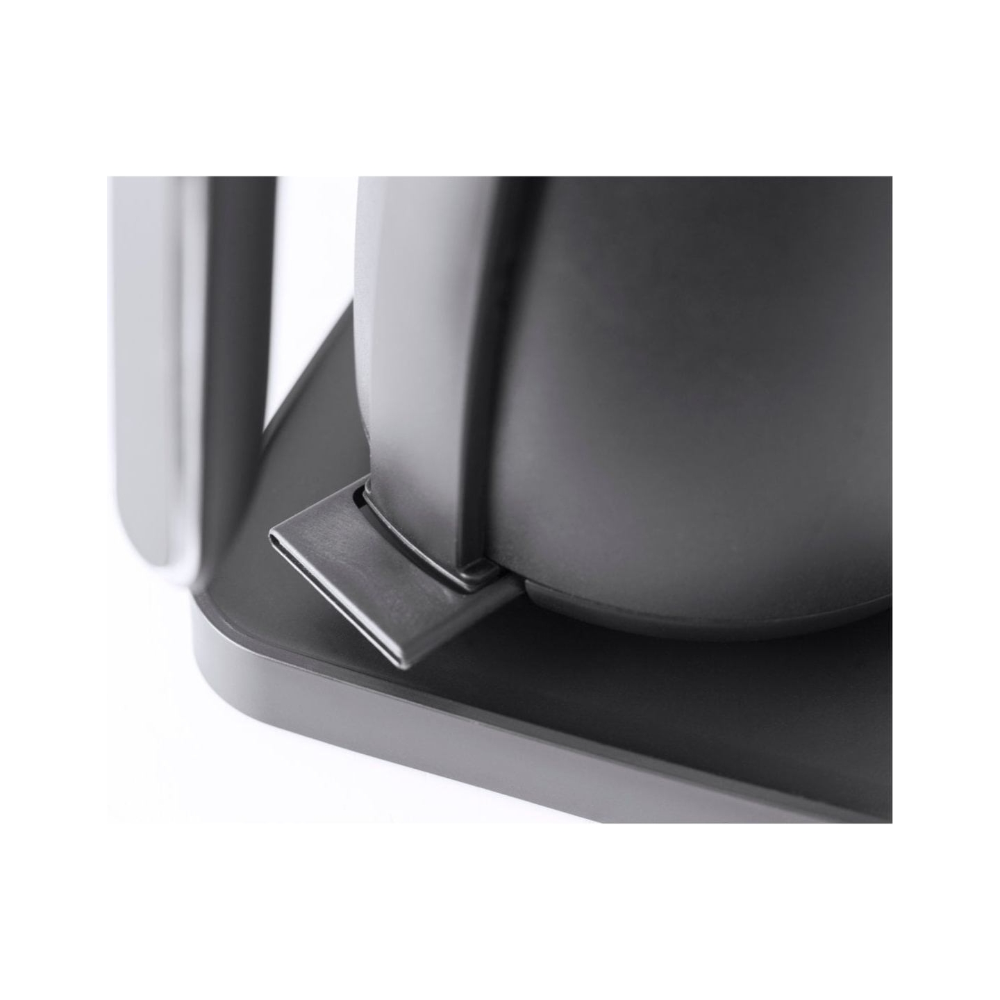 Caso | Coffee Classic Kettle | 1877 | Electric | 1310  W | 0.6 L | 360° rotational base | Black