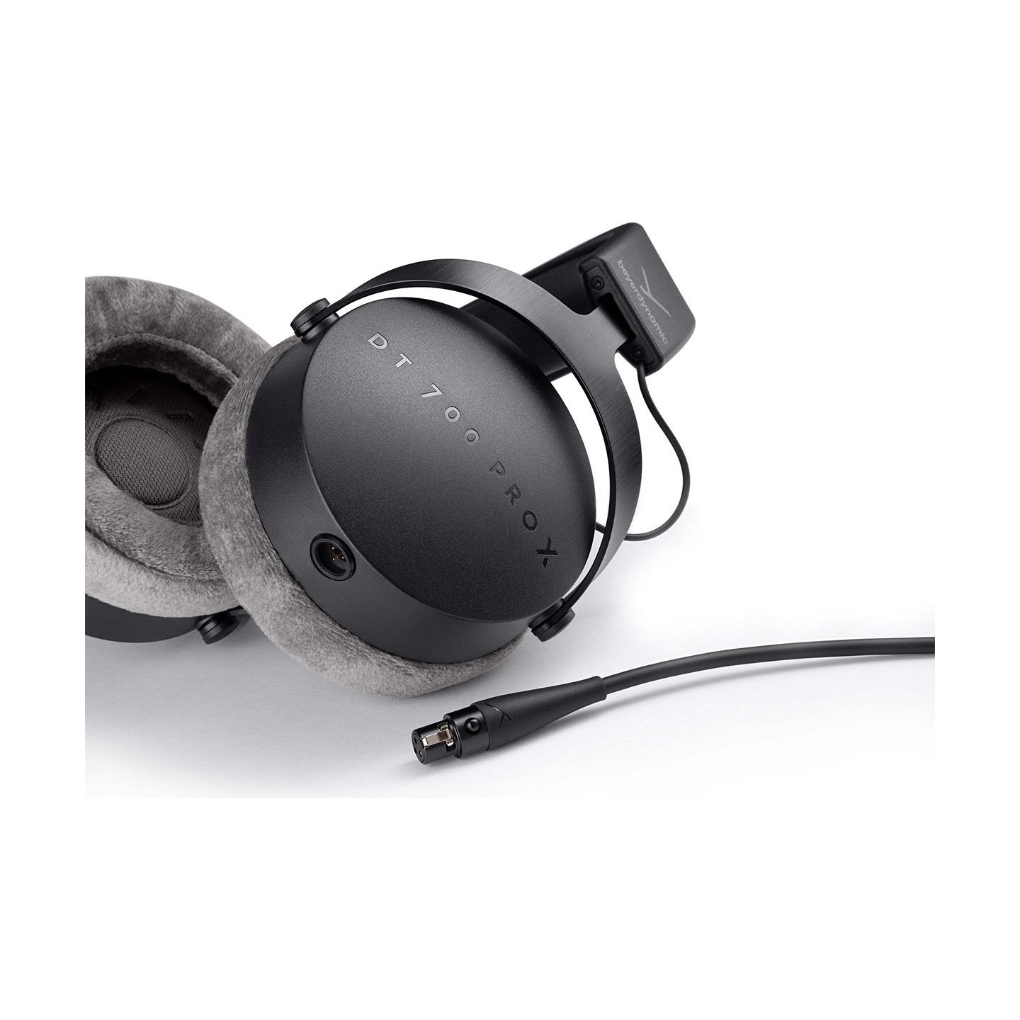 Beyerdynamic | Studio Headphones | DT 700 PRO X | Over-Ear | Black | Noise reduction