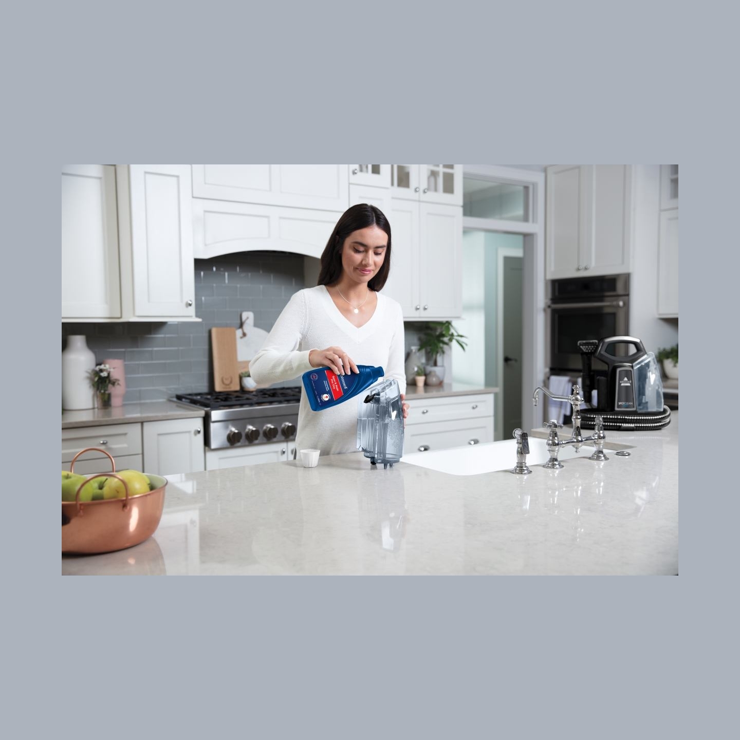 Bissell | SpotClean Plus Cleaner | 3724N | Corded operating | 330 W | Black/Titanium | 24 month(s)
