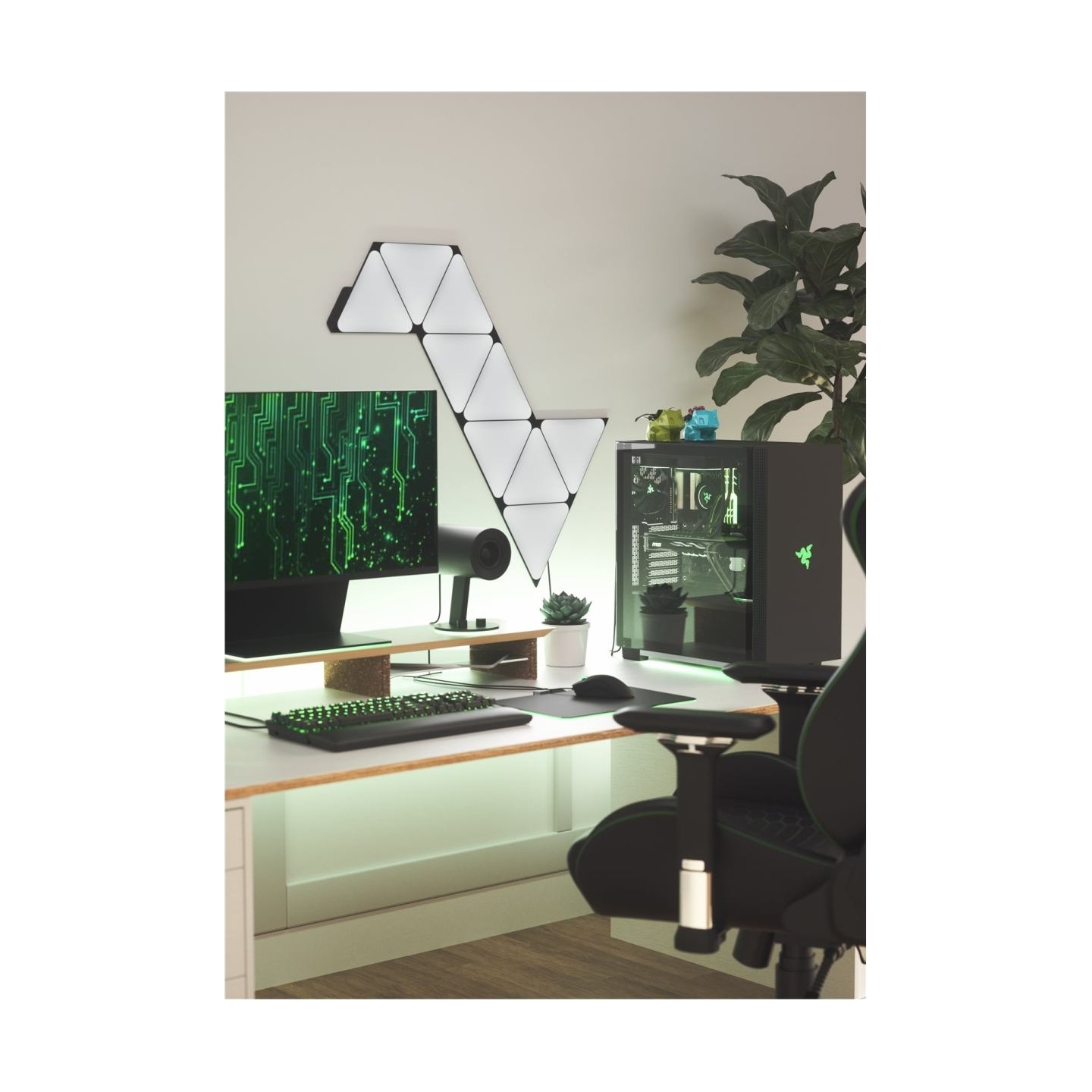 Nanoleaf | Shapes Black Triangles Starter Kit (9 panels) | 42 W | WiFi