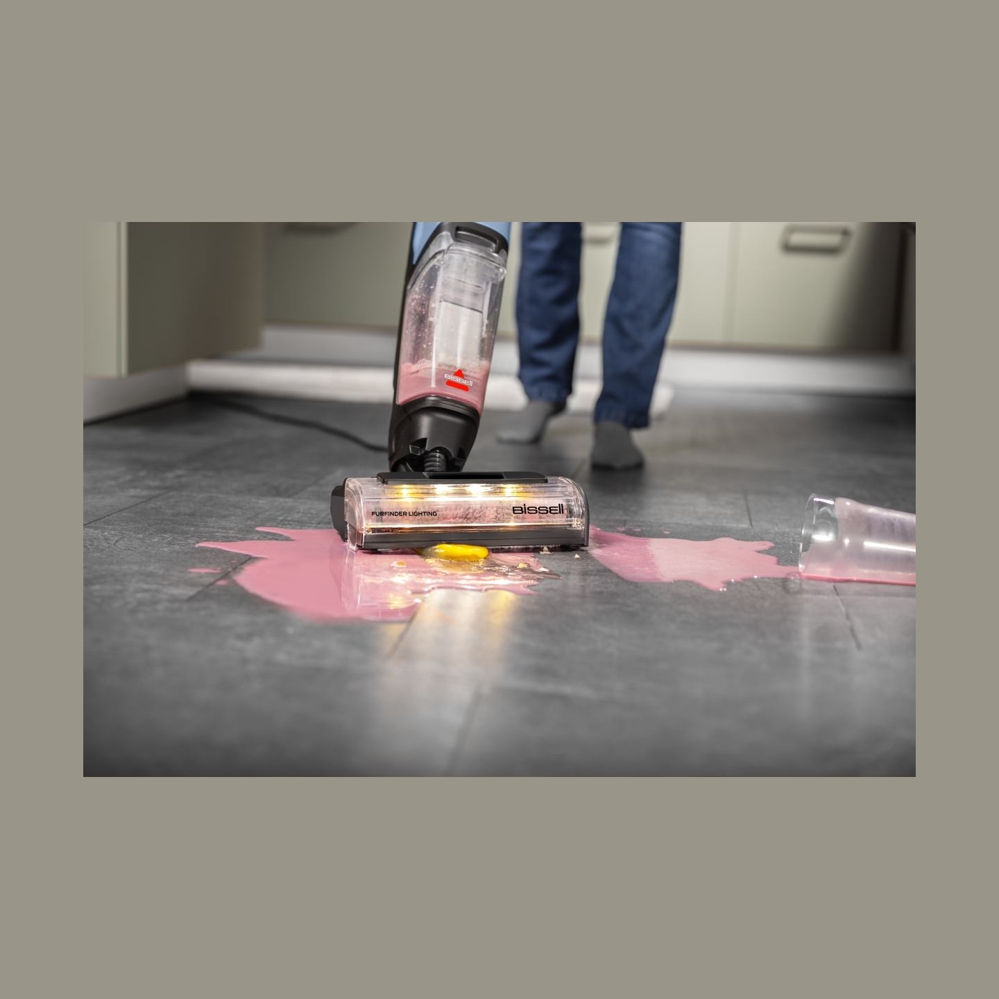 Bissell Vacuum Cleaner | CrossWave EdgeFind Select All-in-one Multi-surface | Corded operating | Washing function | 290-340 W | 