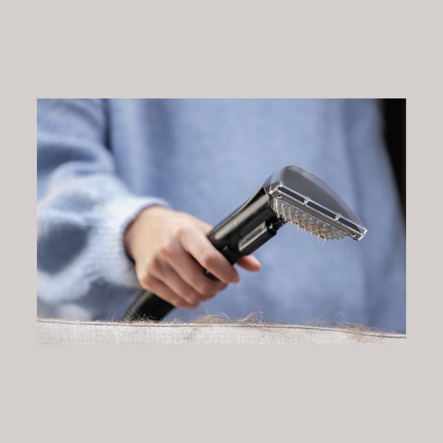 Bissell | Carpet and Upholstery Cleaner | SpotClean Mini | Cordless operating | Washing function | 165 W | 18 V | Operating time