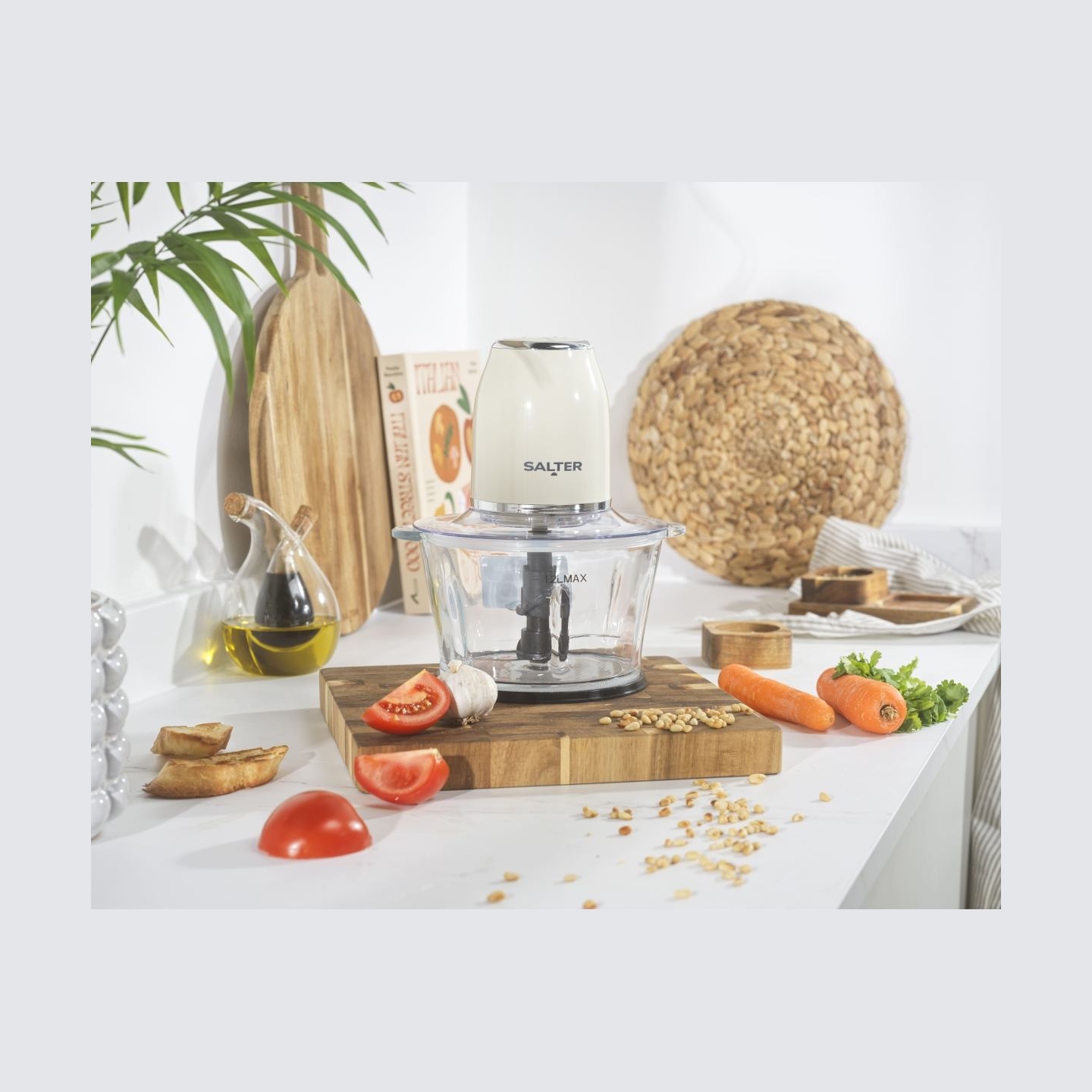 Salter EK6686CRMVDE Retro Food Chopper