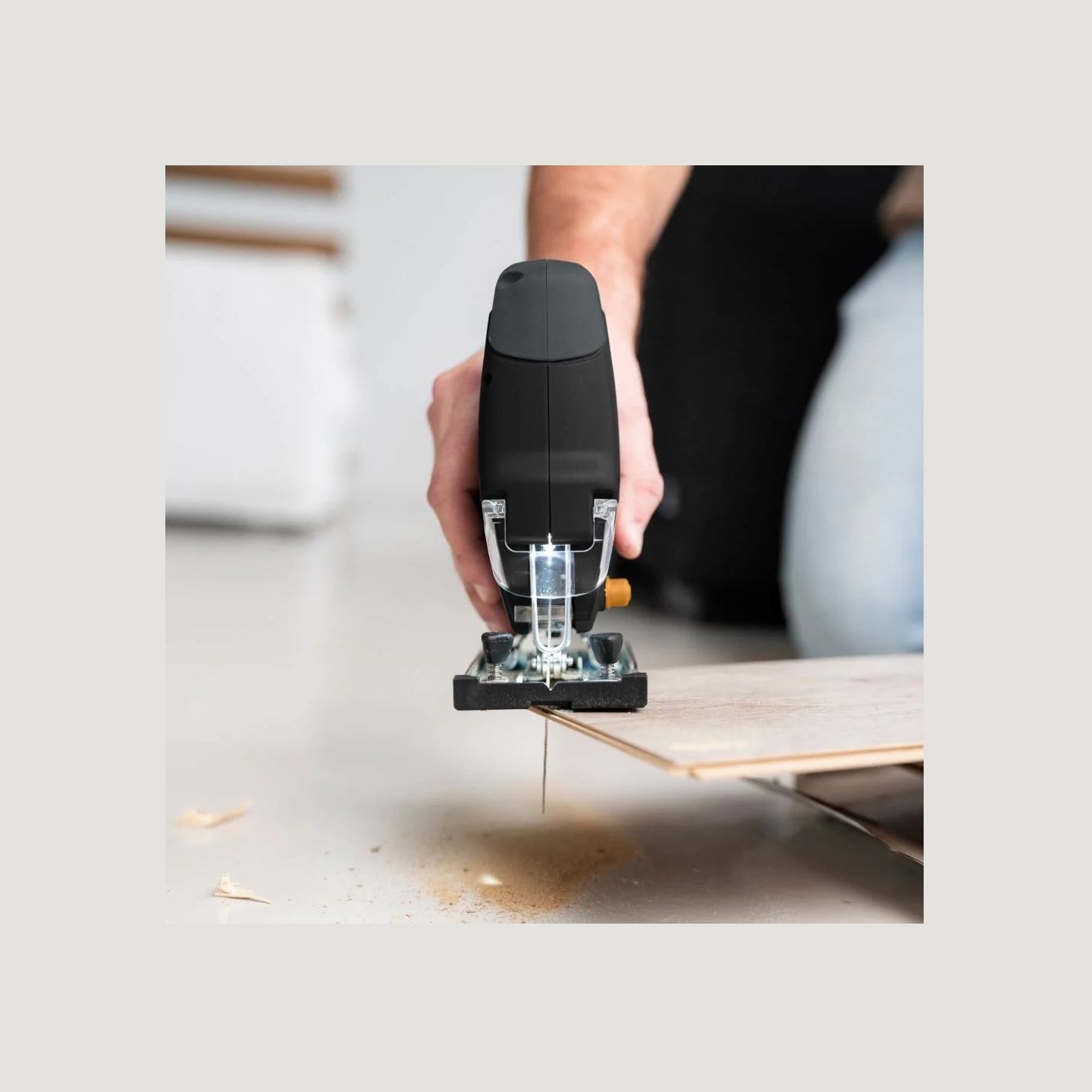 Batavia B.v. | 12V Cordless Jigsaw - Fixxpack 2.0 Set (incl. 2.0Ah battery & USB-C charging cable)