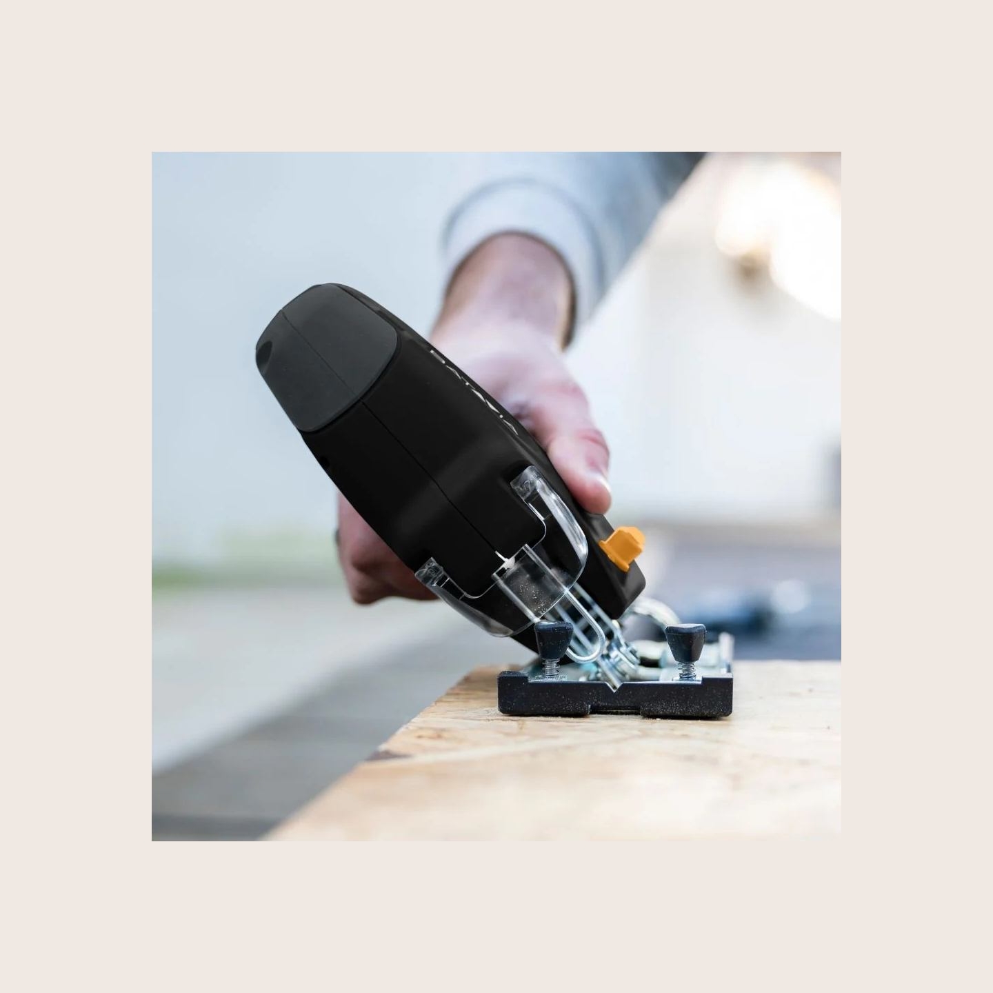 Batavia B.v. | 12V Cordless Jigsaw - Fixxpack 2.0 Set (incl. 2.0Ah battery & USB-C charging cable)