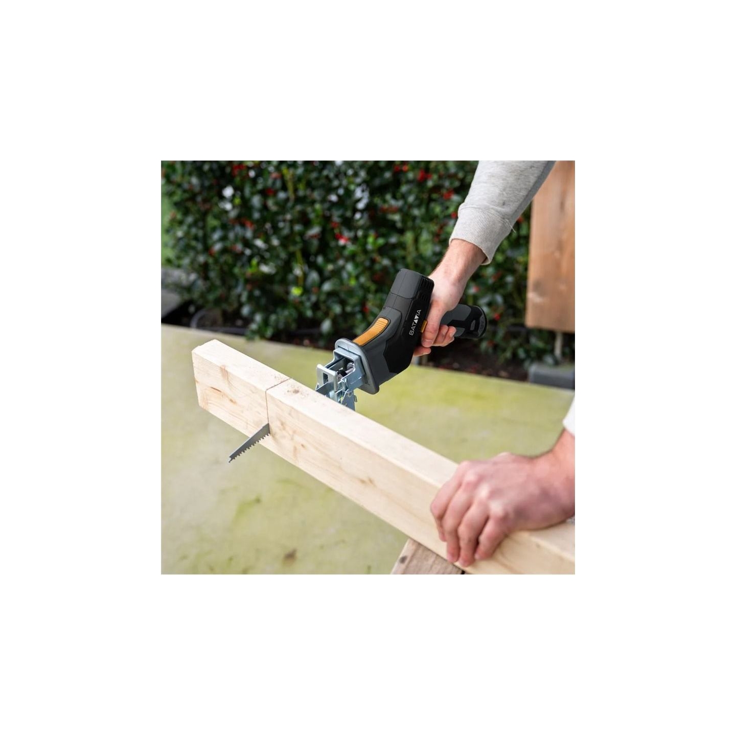 Batavia B.v. | 12V Cordless Reciprocating Saw - Fixxpack 2.0 Set (incl. 2.0Ah Battery & USB-C charging Cable)