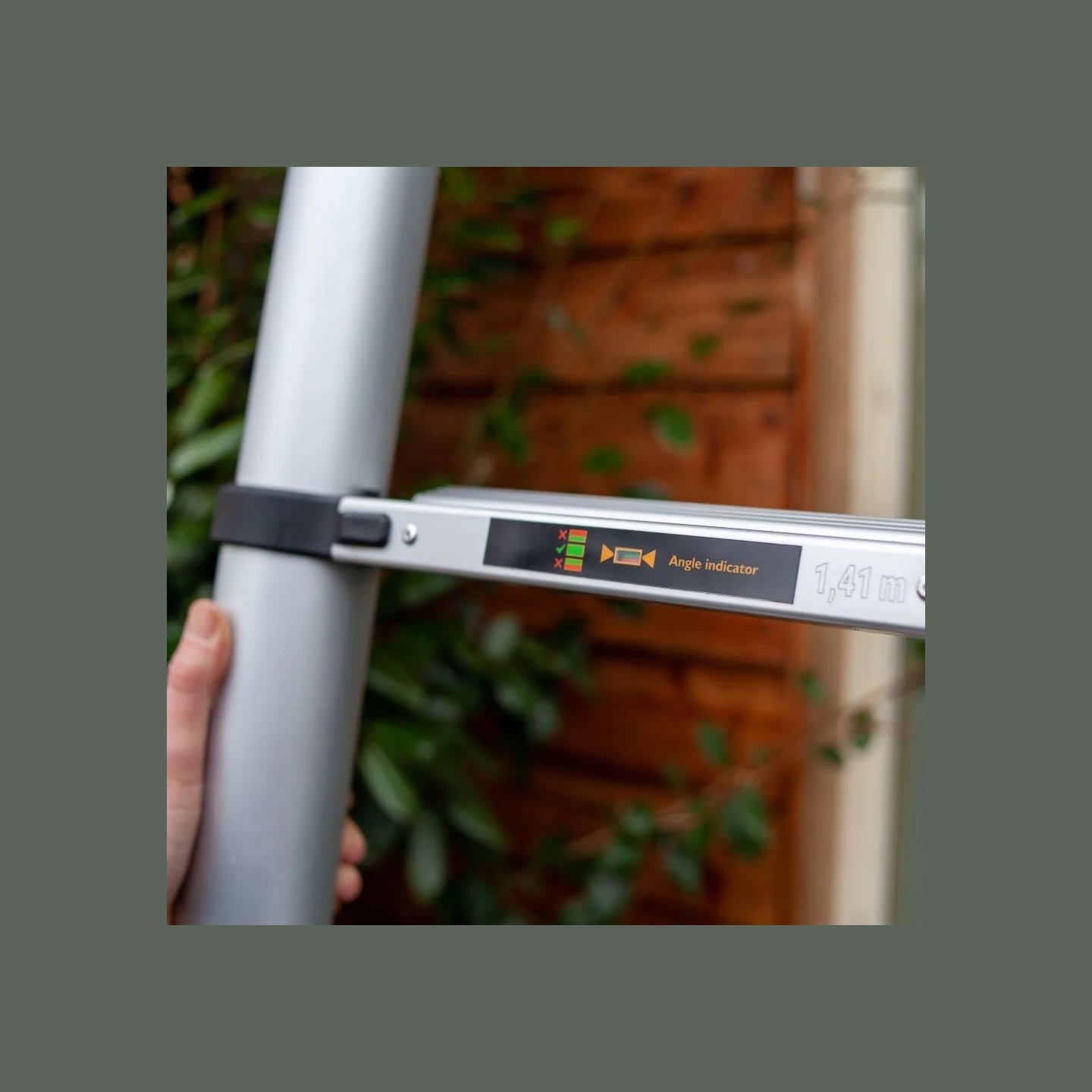 Batavia B.v. | Giraffe PRO Telescopic Ladder 2.93 m