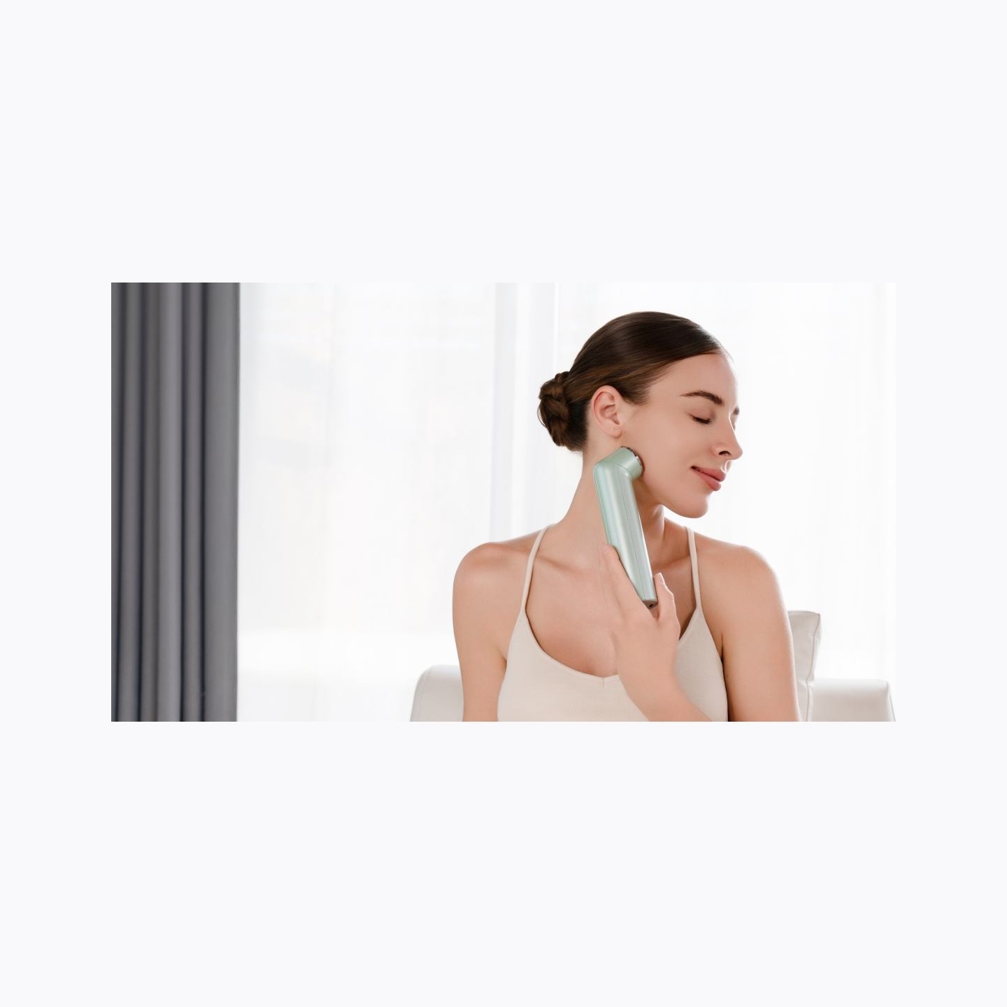 Nanoleaf 6-in-1 Light Therapy Wand | NLLTWDK0001A223 | Green