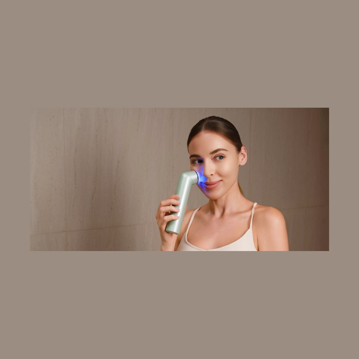 Nanoleaf 6-in-1 Light Therapy Wand | NLLTWDK0001A223 | Green