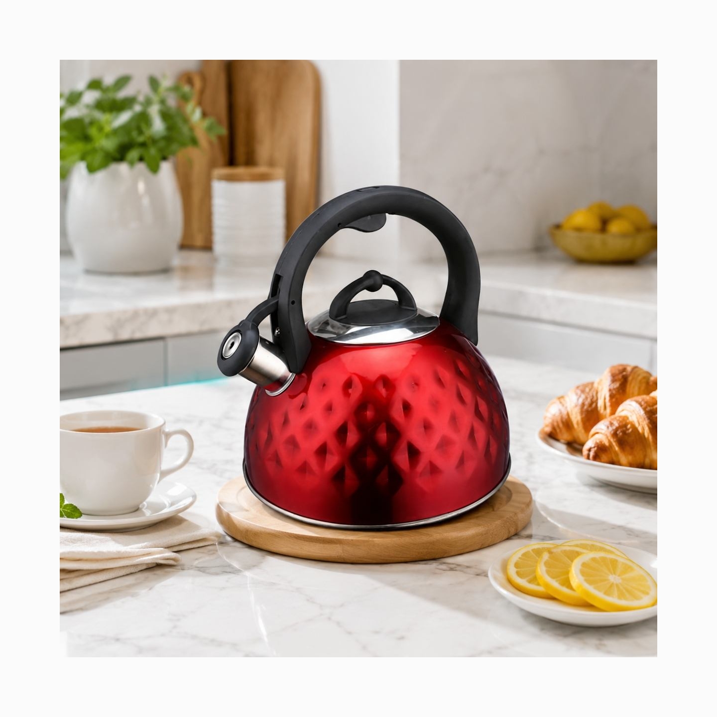 Brock MWK 001 RD La Cuisinette Kettle 2,5L Red