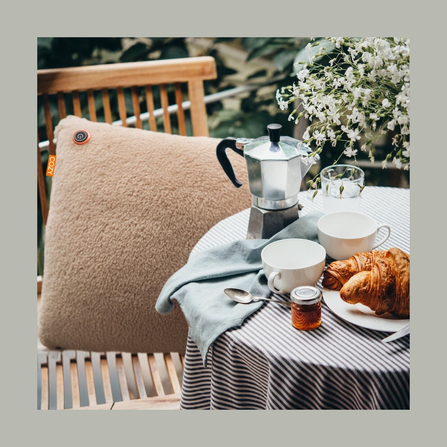 Bodi-Tek COZY Una Heated Comfort Cushion 45 x 45cm, Light Chocolate