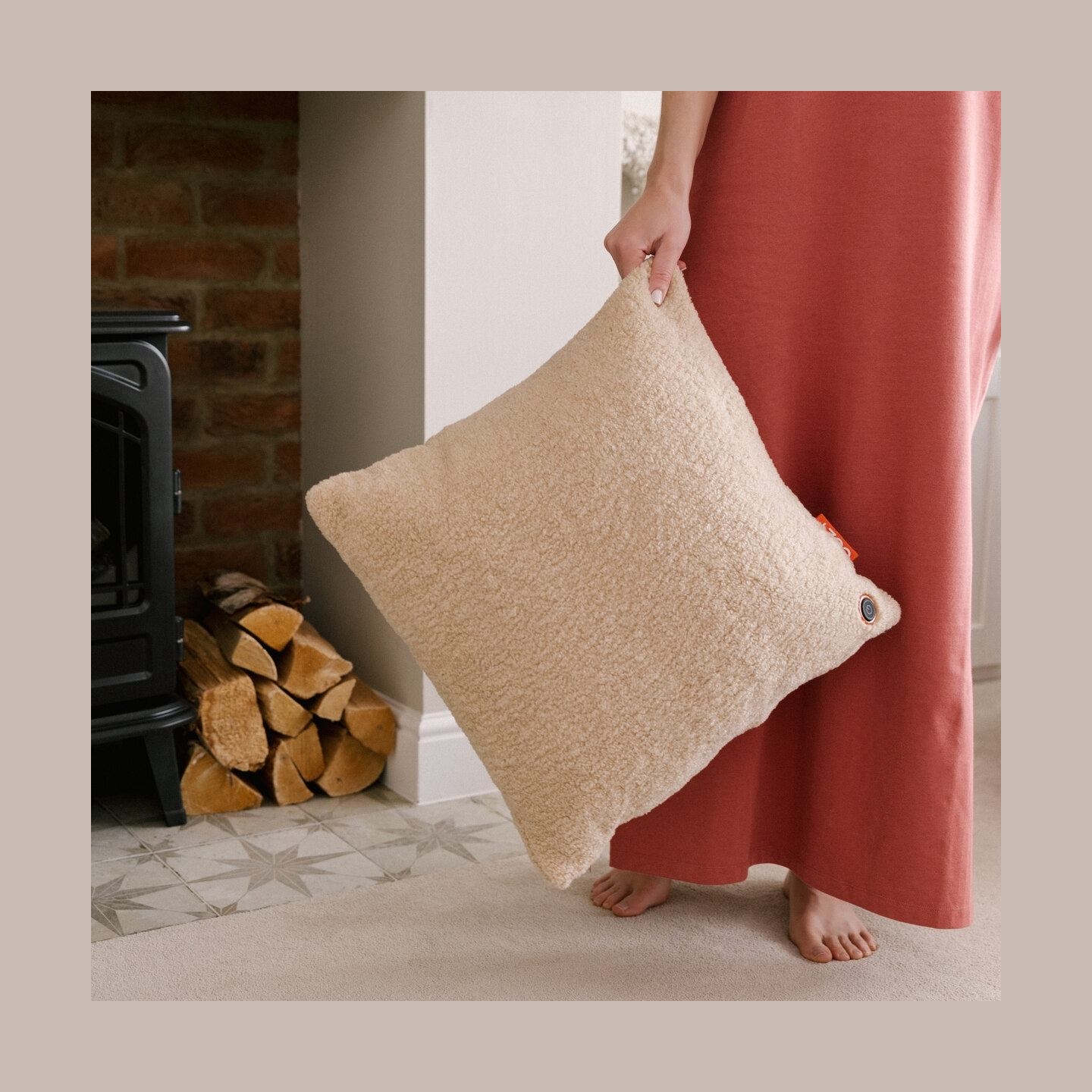 Bodi-Tek COZY Una Heated Comfort Cushion 45 x 45cm, Beige