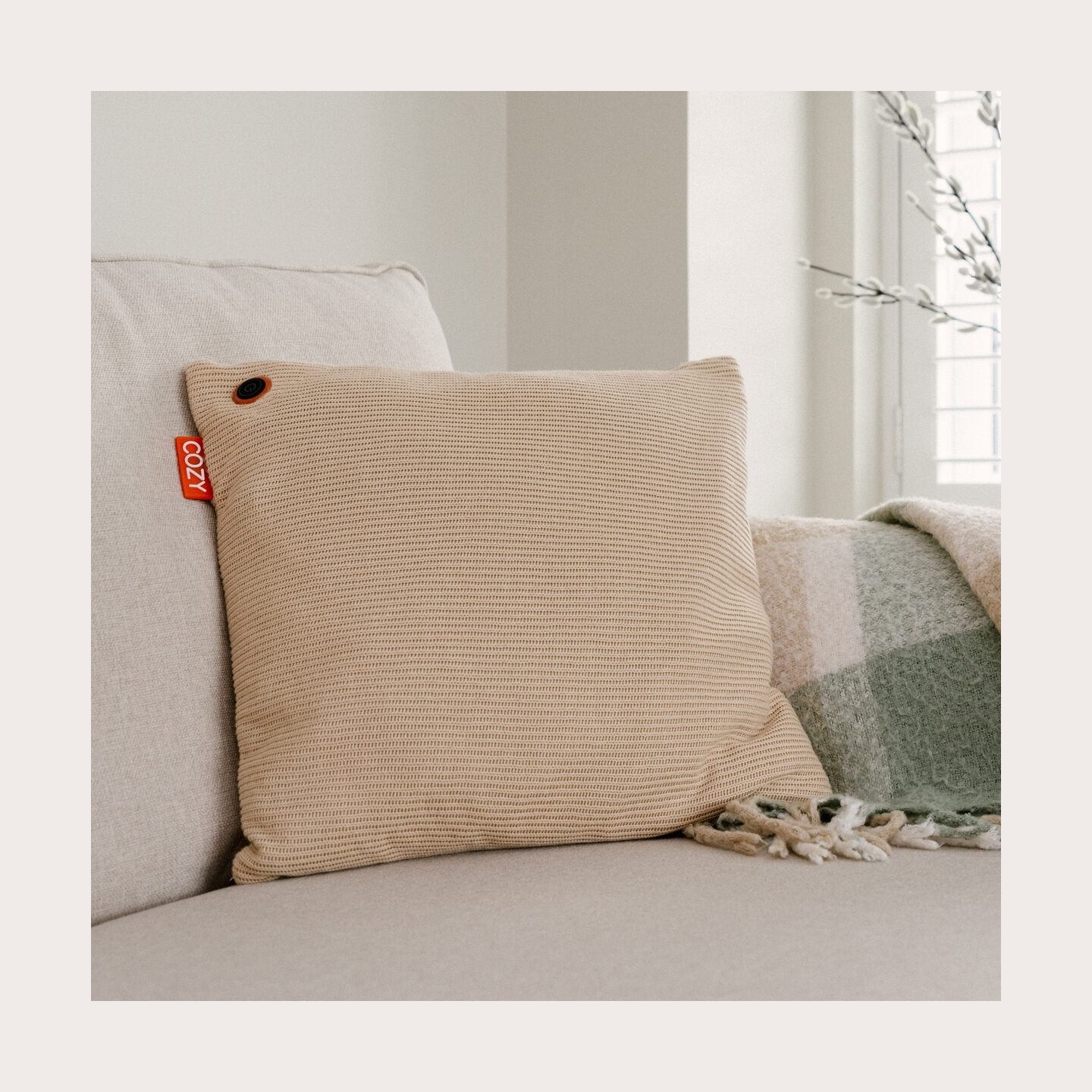 Bodi-Tek COZY Una Cushion Knitted & Power Bank 10000 mAh, Beige