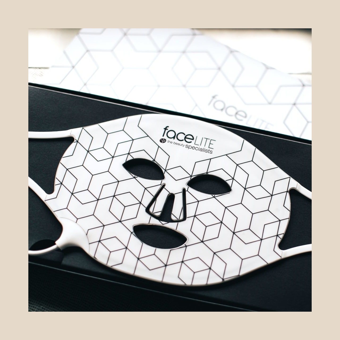 RIO FCLT2-BOT-EU/1.1 Facelite2 Evolution (Adaptor And Connectrors US, EU. UK, CH)