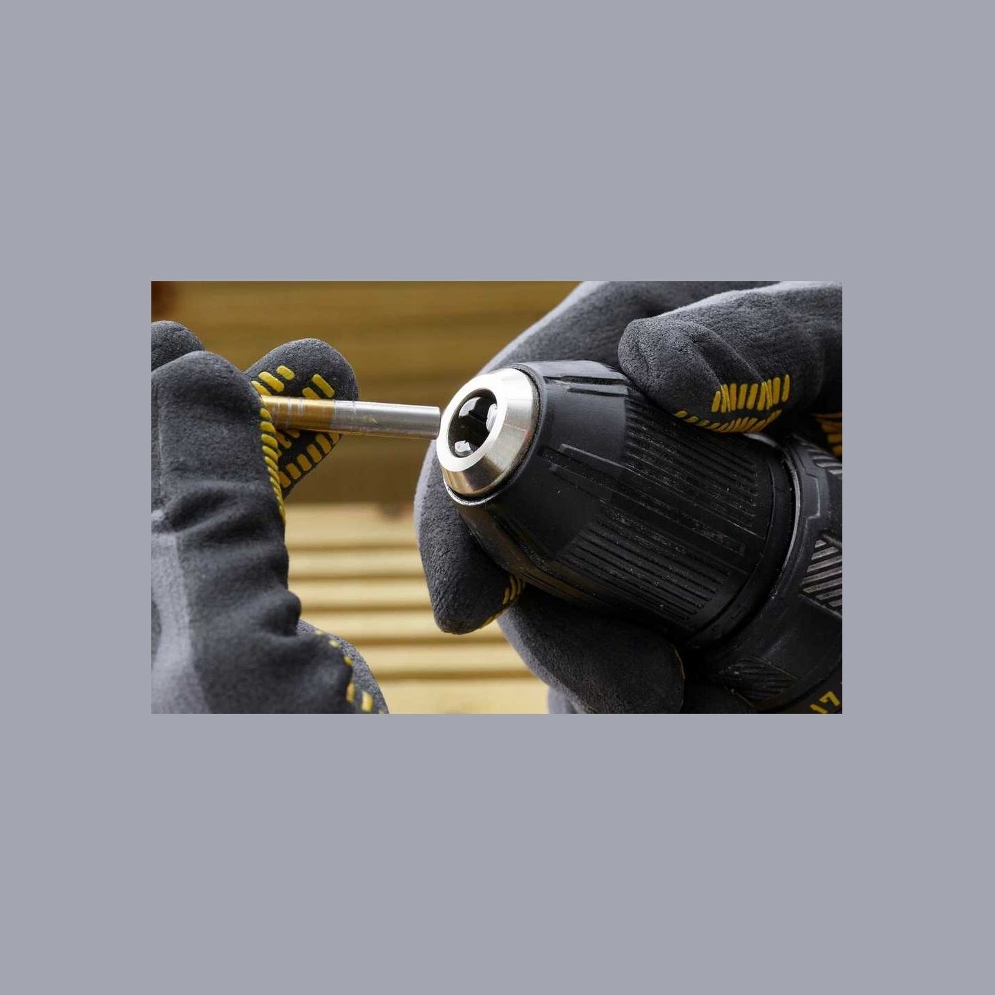 Stanley Screwdriver Kit, 18 V, 2 Ah accumulator | SFMCD700D2A-QW