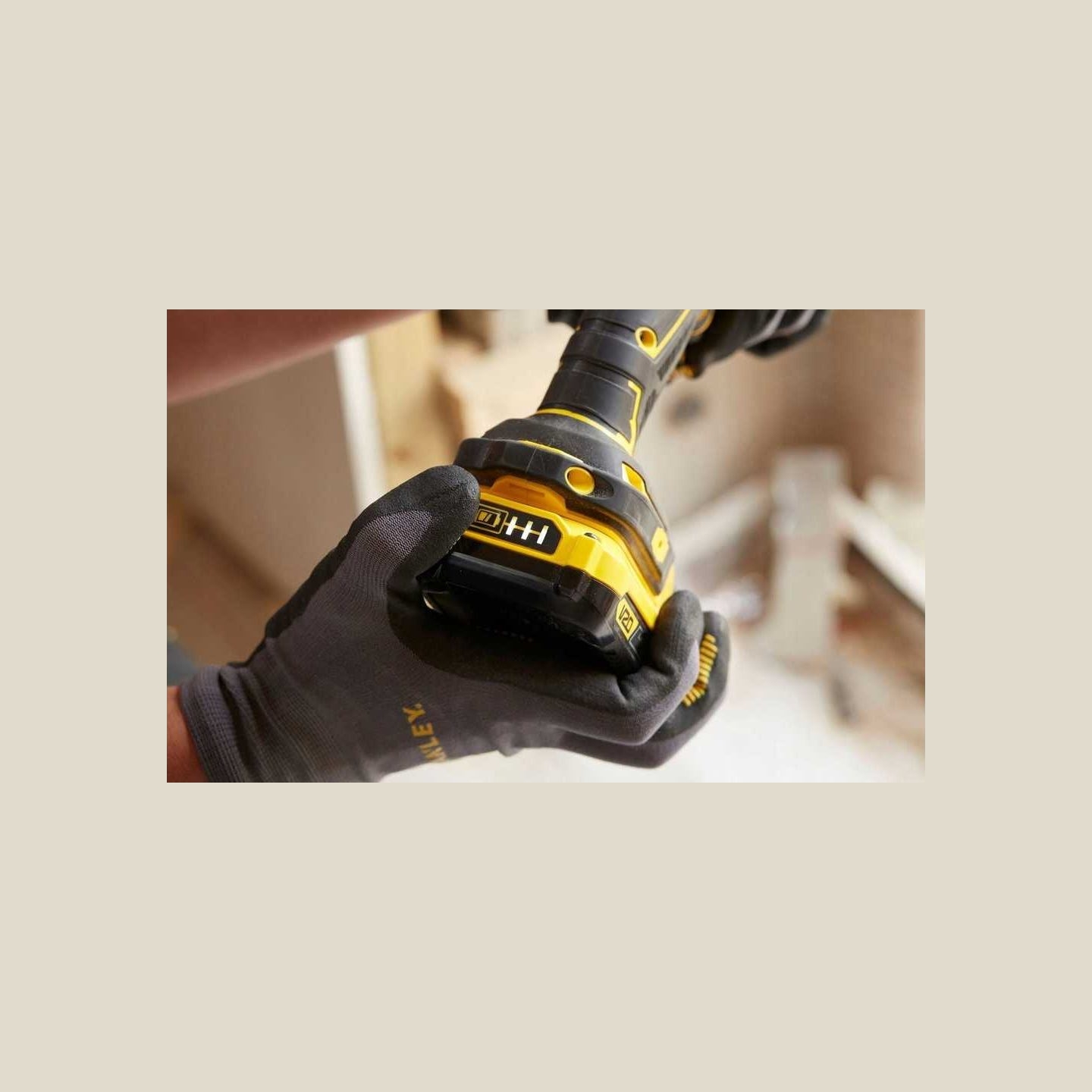 Stanley Screwdriver Kit, 18 V, 2 Ah accumulator | SFMCD700D2A-QW