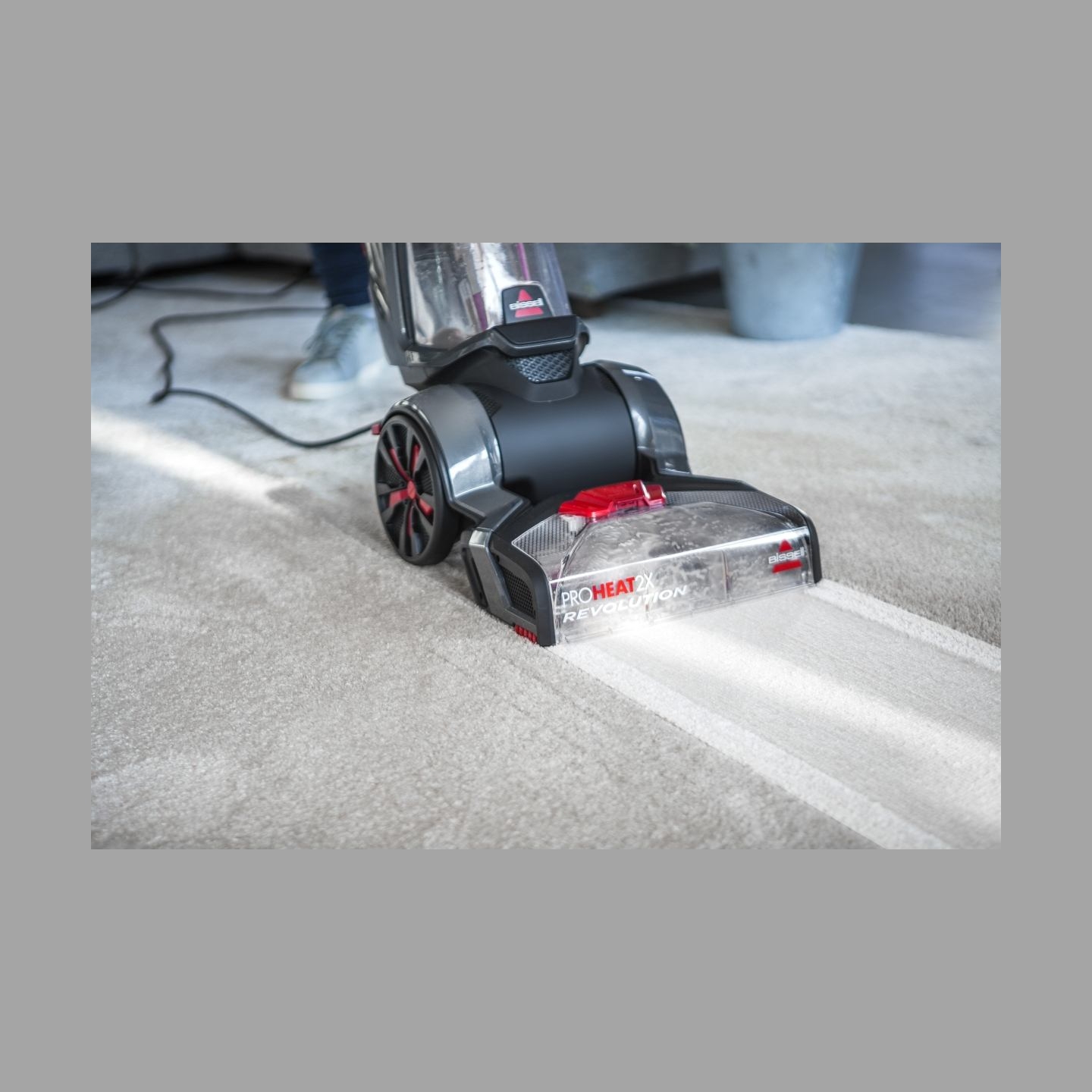 Bissell | Carpet Cleaner | ProHeat 2x Revolution | Corded operating | Handstick | Washing function | 800 W | Red/Titanium | Warr