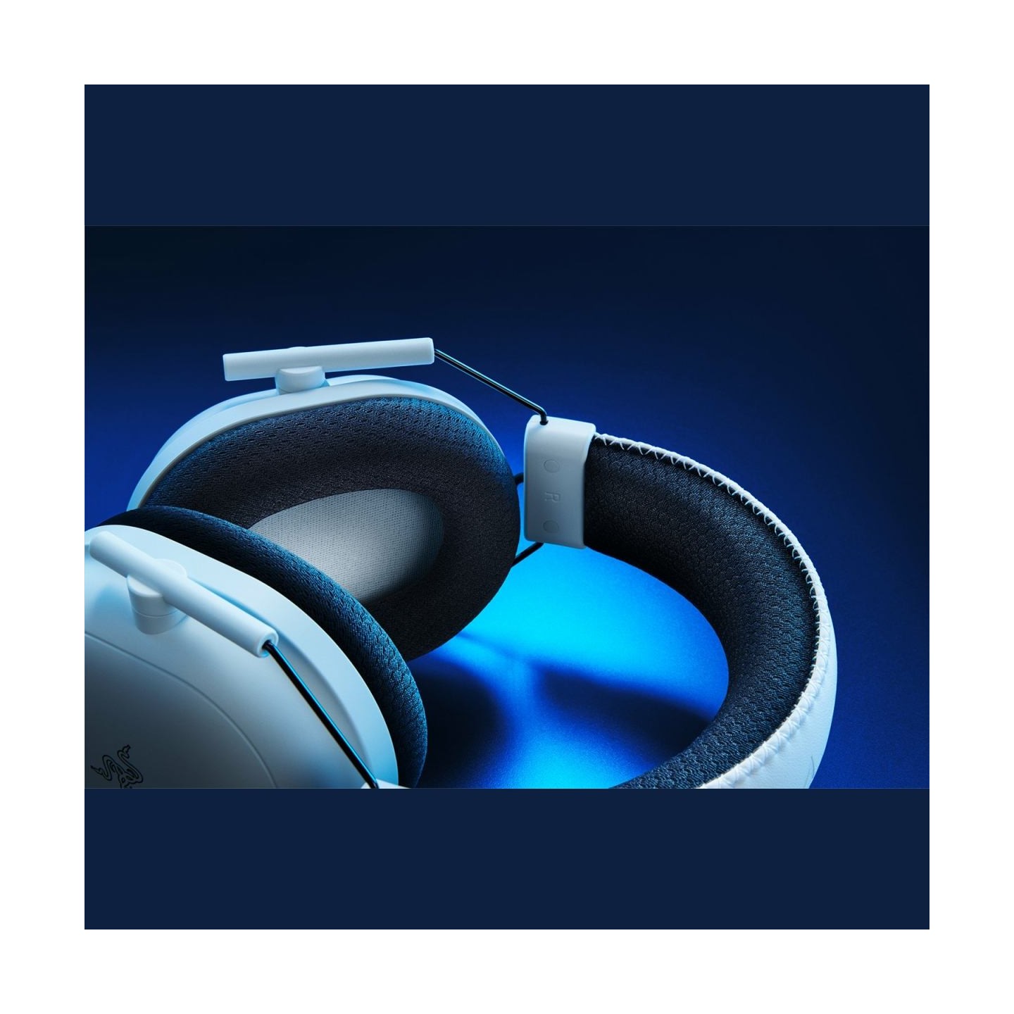 Razer Headset RZ04-04530600-R3G1 / BlackShark V2 Pro PS White / RZ04-04530600-R3G1