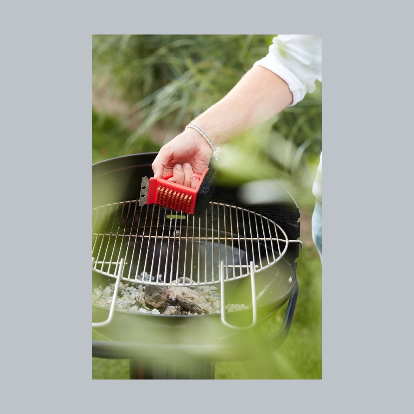 Barbecook | 3-in-1 brush red (24pcs/disp) | BC-ACC-7064