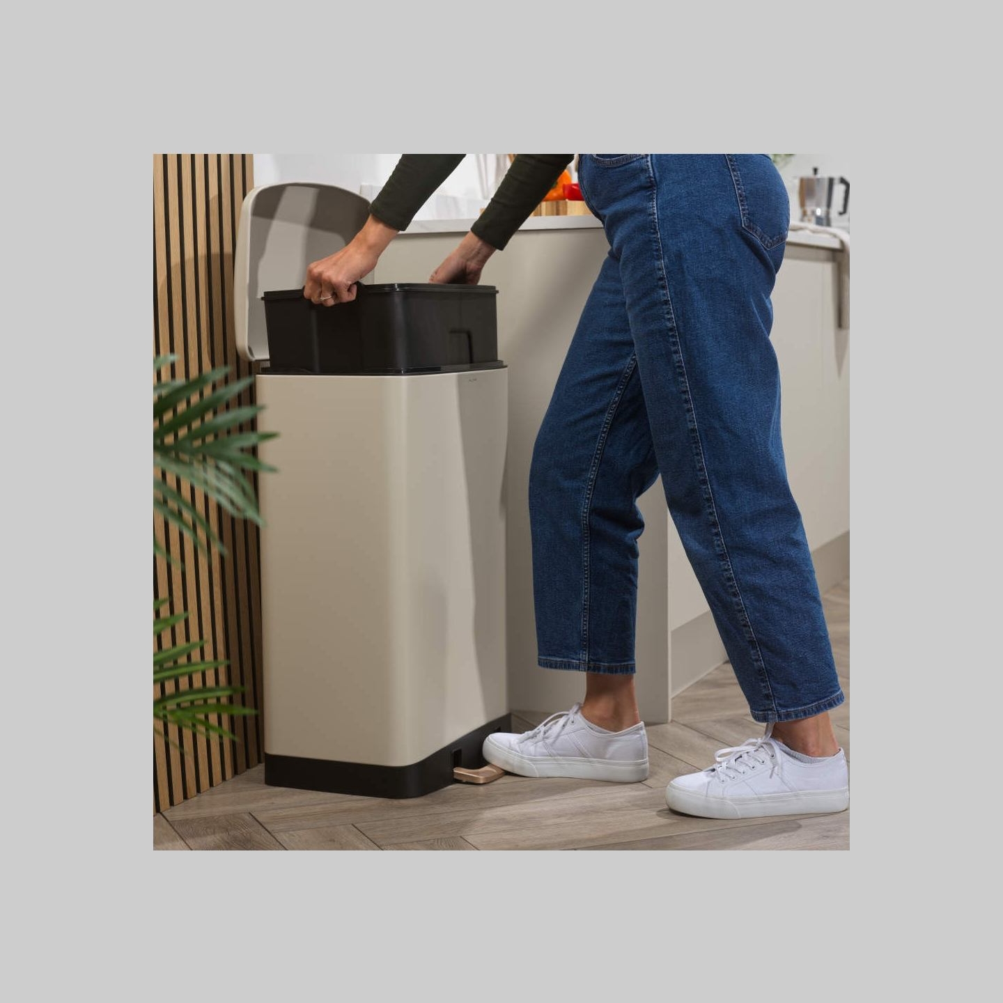 Salter BW14806 Pebble 50L Pedal Bin, Beige