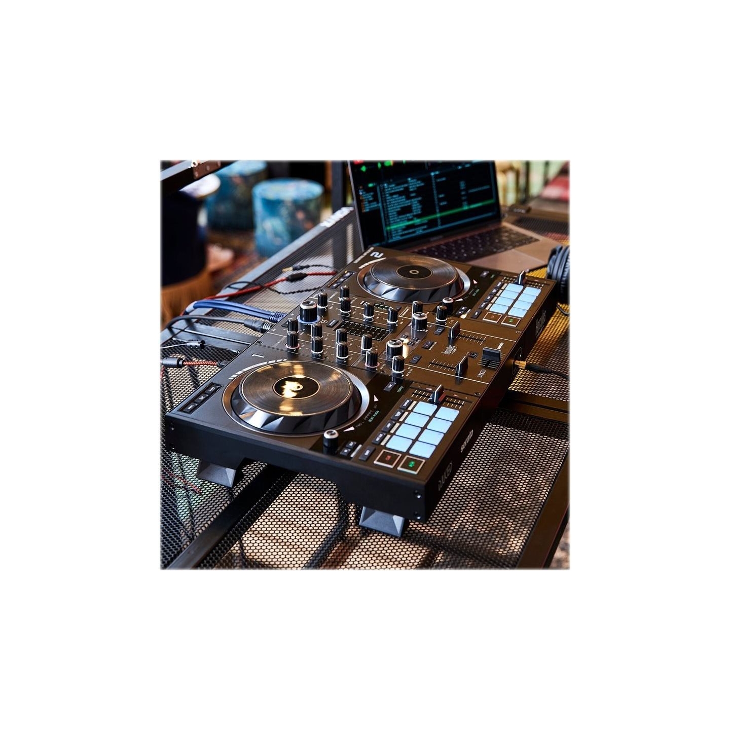 Hercules | DJControl Inpulse 500 | Speakers | USB connectivity