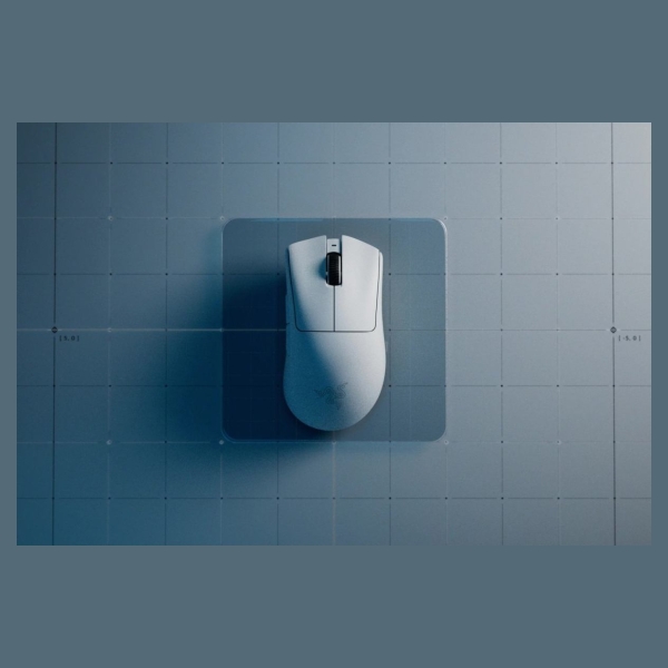 Razer Mouse Razer DeathAdder V3 Pro White / RZ01-04630200-R3G1