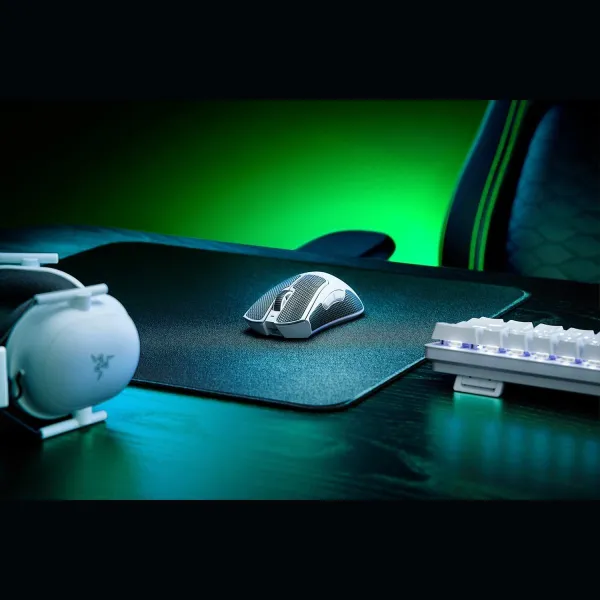 Razer Mouse Razer DeathAdder V3 Pro White / RZ01-04630200-R3G1