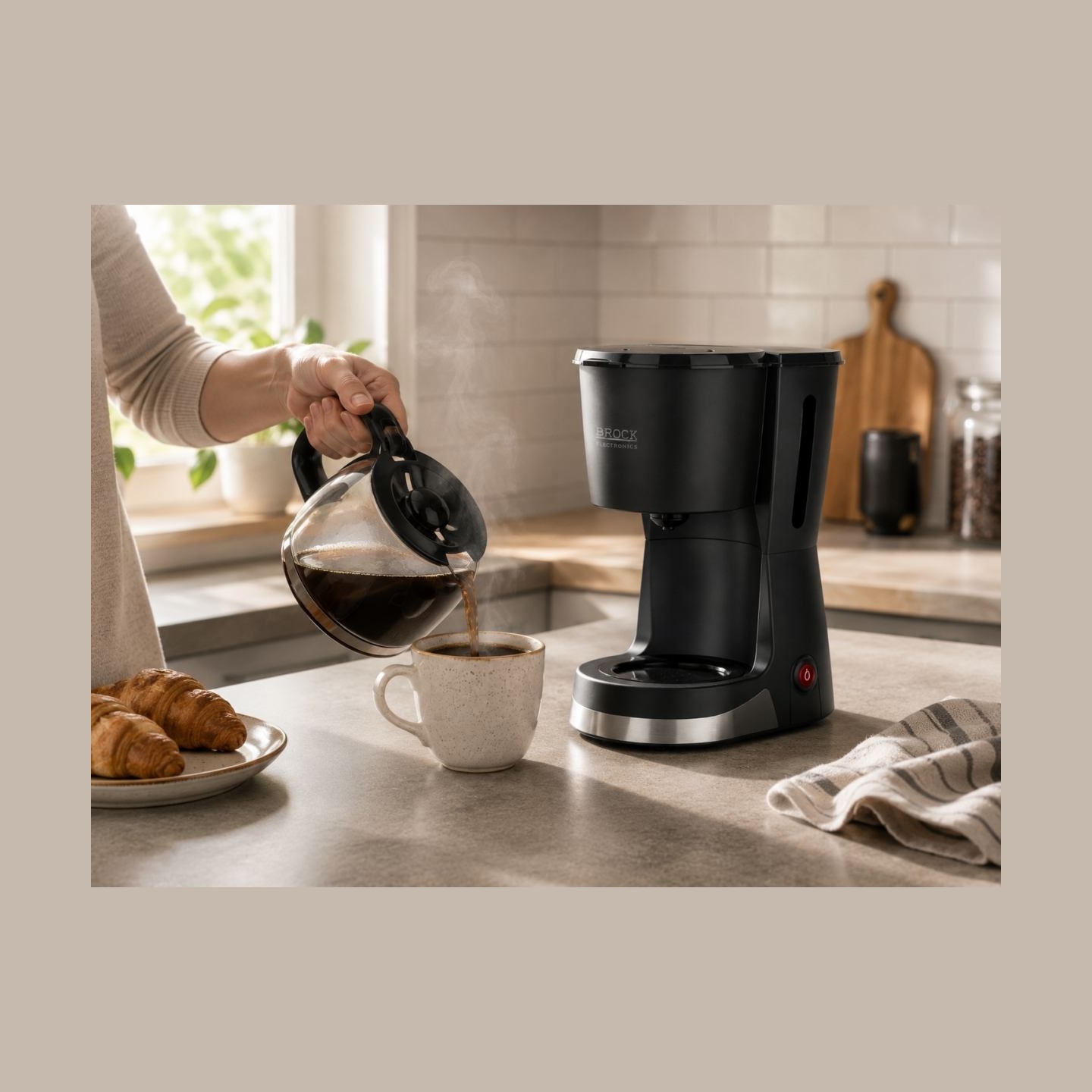 Brock CM 1501 SS Coffe Maker Capacity 1,5L 915-1080W, Black
