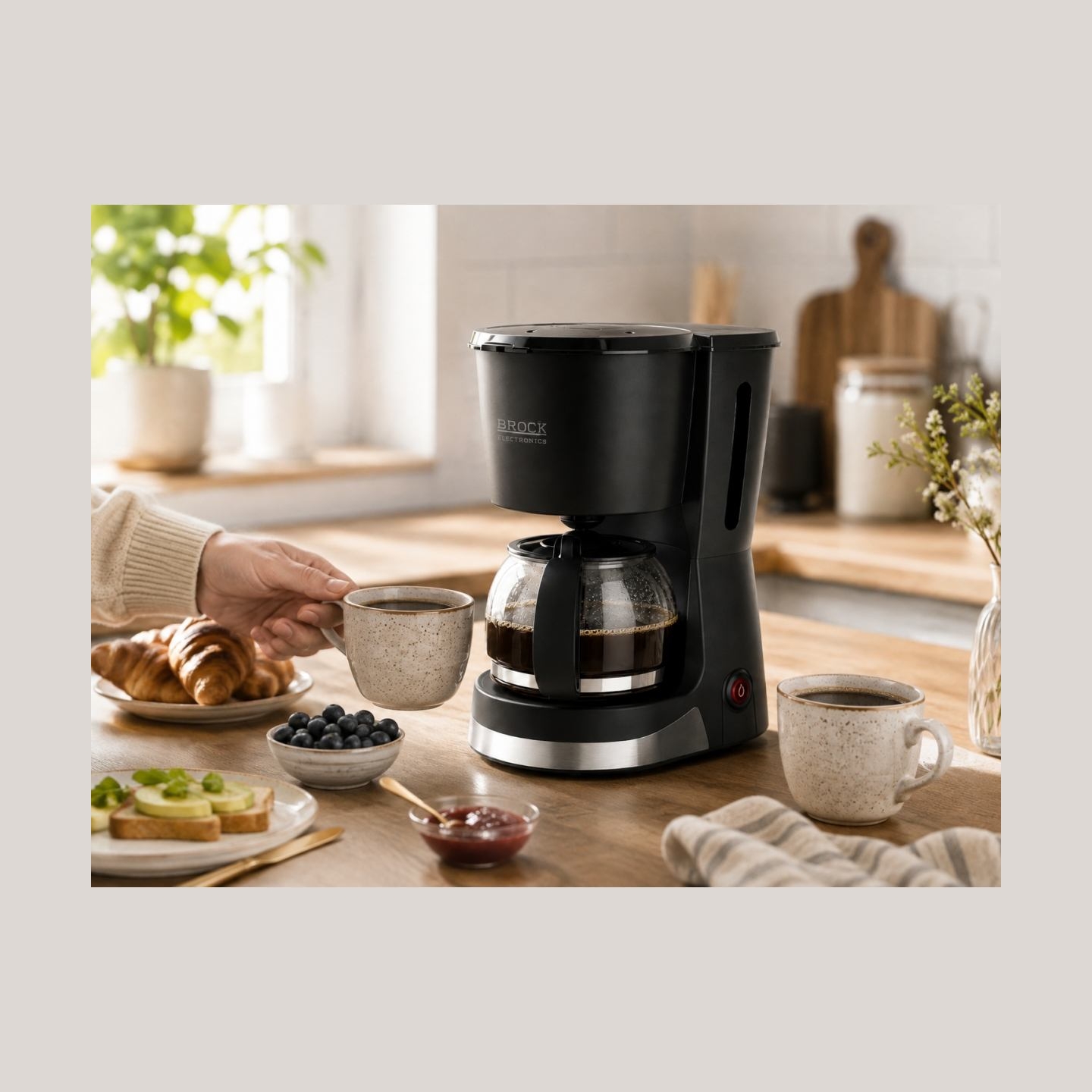 Brock CM 1501 SS Coffe Maker Capacity 1,5L 915-1080W, Black