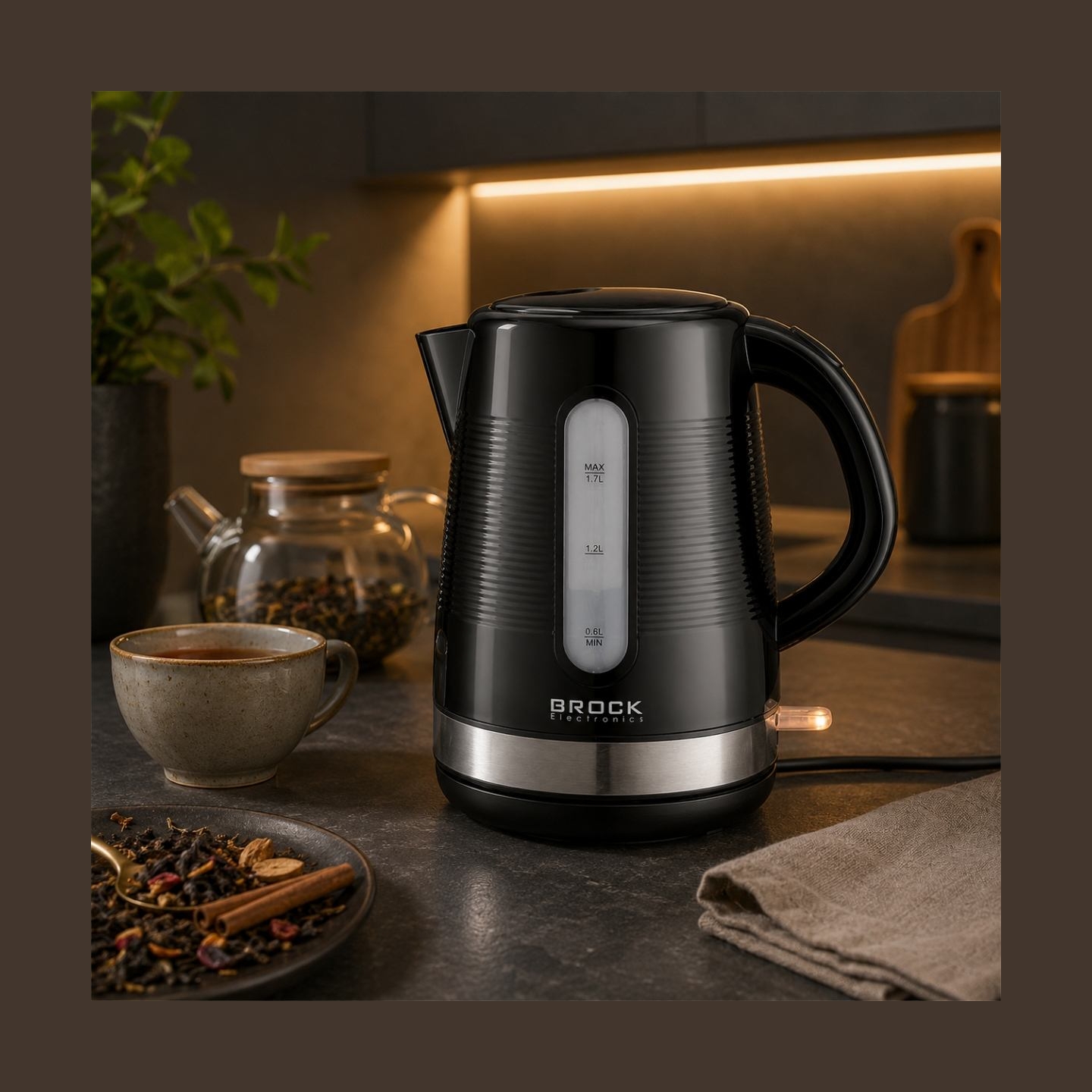 Brock WK 9904 BK Kettle With 360 Degree Base 1,7L 2200W Black/Steel