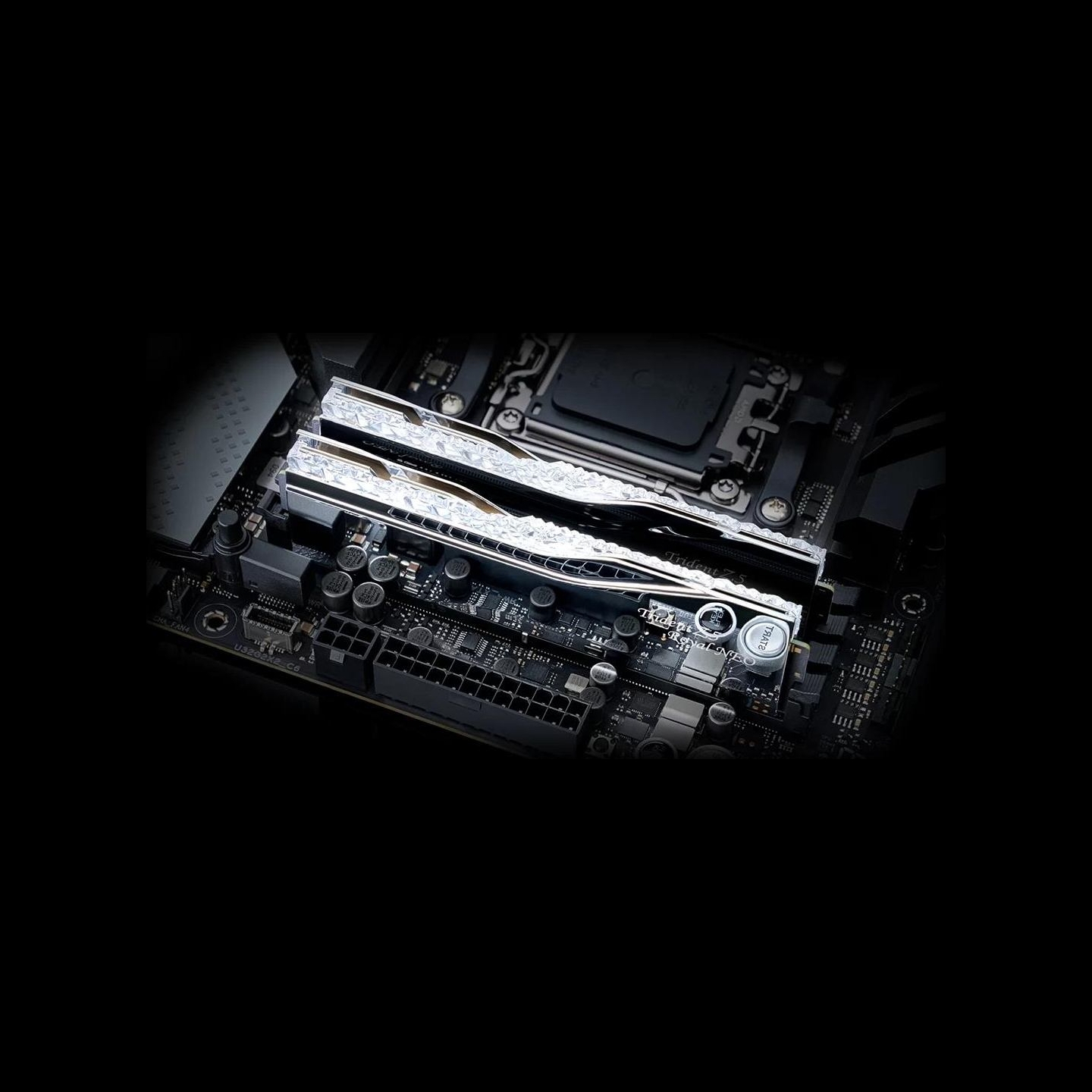 G.skill | Trident Z5 Royal Neo | 32 GB | DDR5 | 6000 MHz | PC/server | Registered No | ECC No