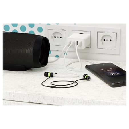 Goobay 44962 30 W USB-A Multiport Charger, White