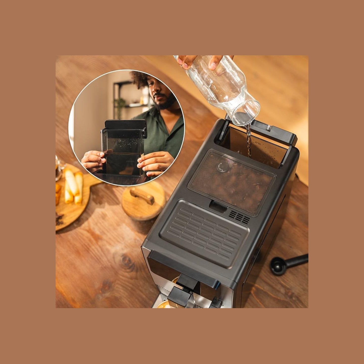Cecotec Coffee machine | Cremmaet Latte Touch | Pump pressure 19 bar | Built-in milk frother | Super-automatic | Black | 1500 W