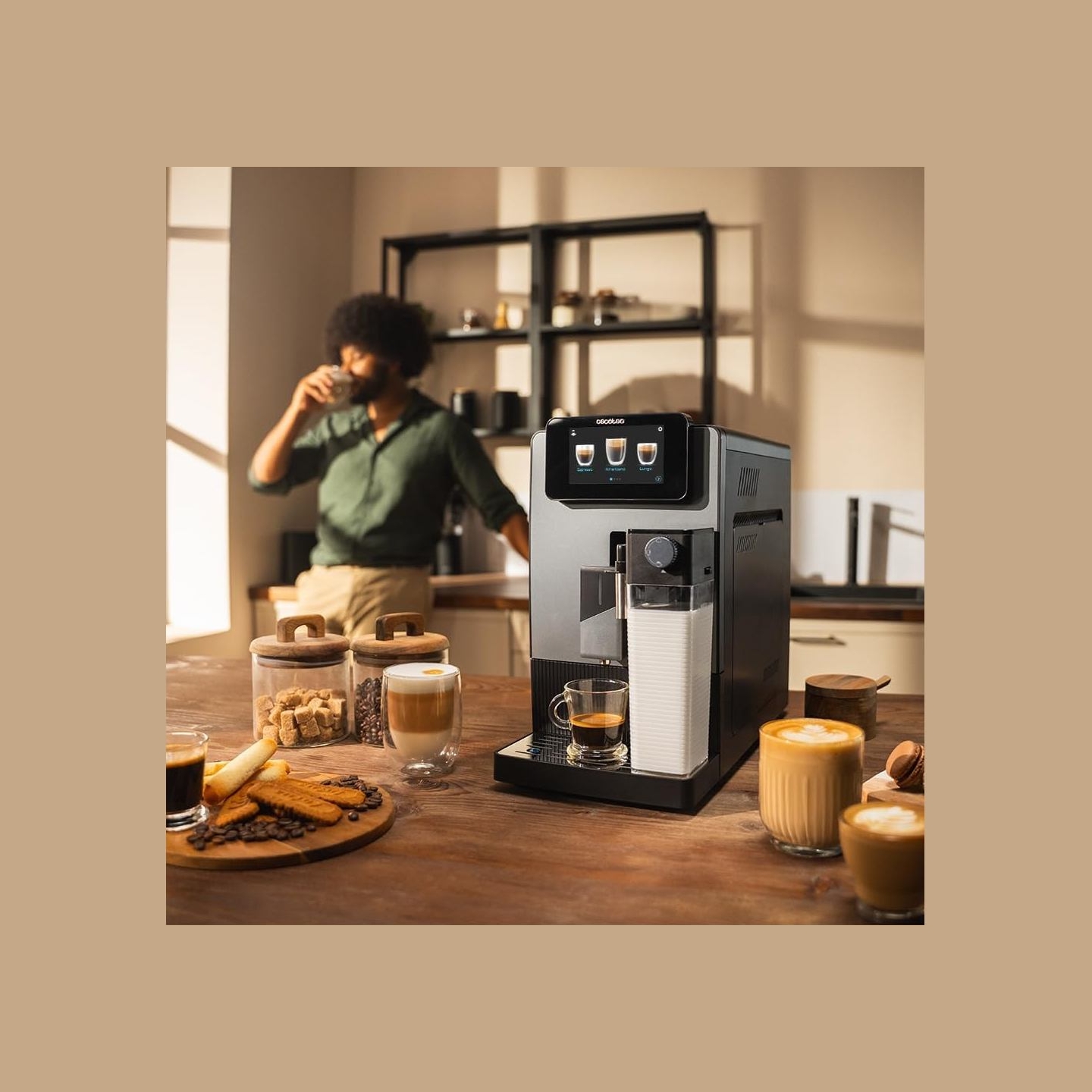Cecotec Coffee machine | Cremmaet Latte Touch | Pump pressure 19 bar | Built-in milk frother | Super-automatic | Black | 1500 W
