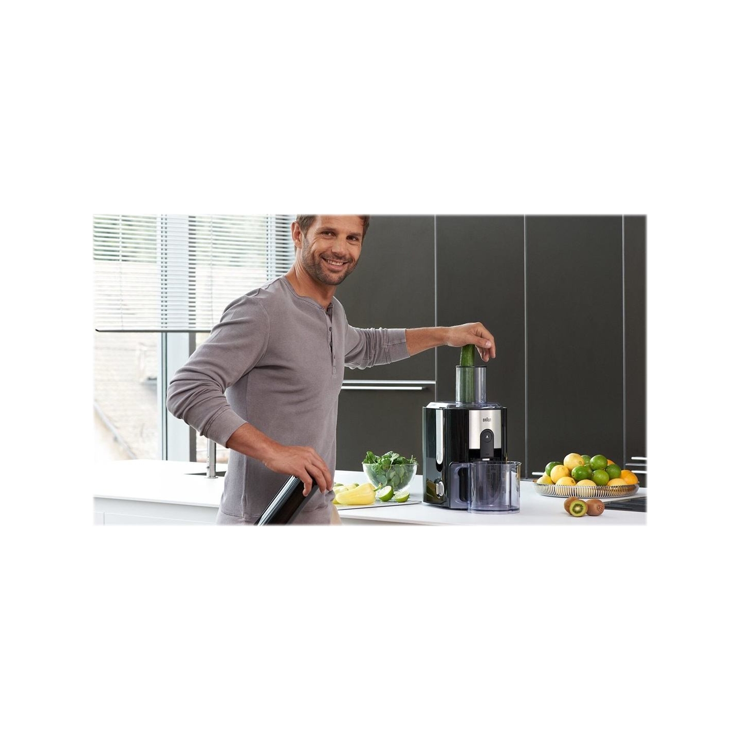 Braun | J 500 Multiquick 5 | Type Juicer | Black | 900 W | Number of speeds 2