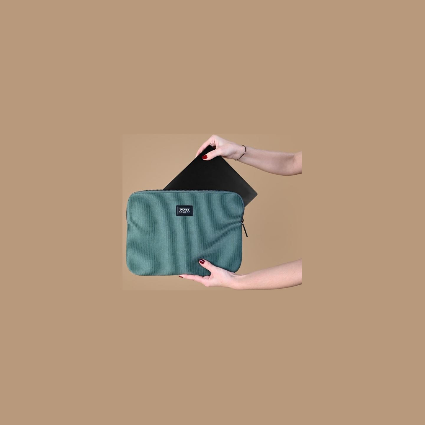 Port Designs MILANO II ECO | Fits up to size 13/14 " | Sleeve | Vert Olive
