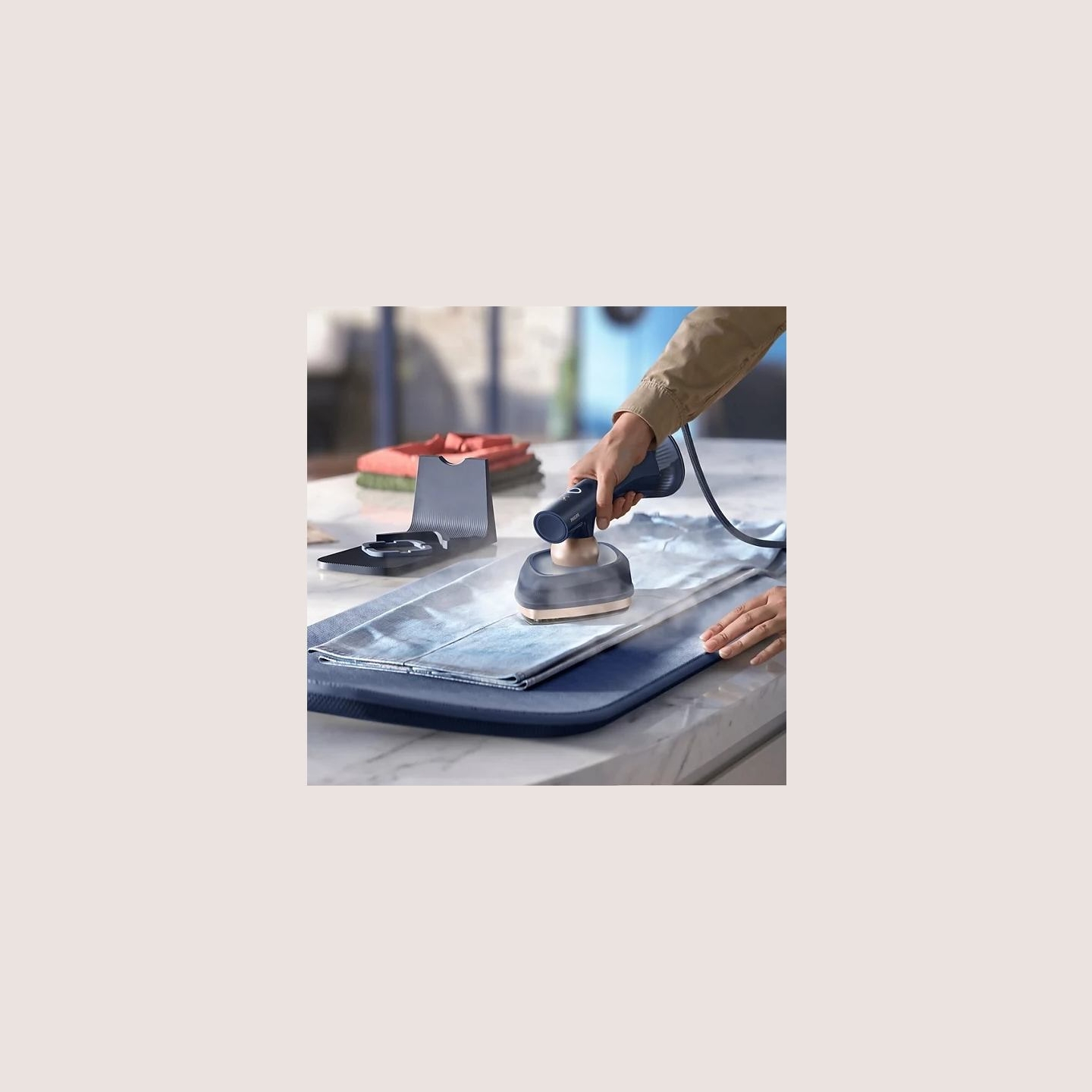 Philips Steam Iron with Soft Board | OneTurn GC215/20 | Steam Iron | 1800 W | Water tank capacity 200+300 ml | Continuous steam 