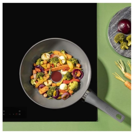 Tefal Pan | C4261943 | Wok | Diameter 28 cm | Suitable for induction hob | Fixed handle
