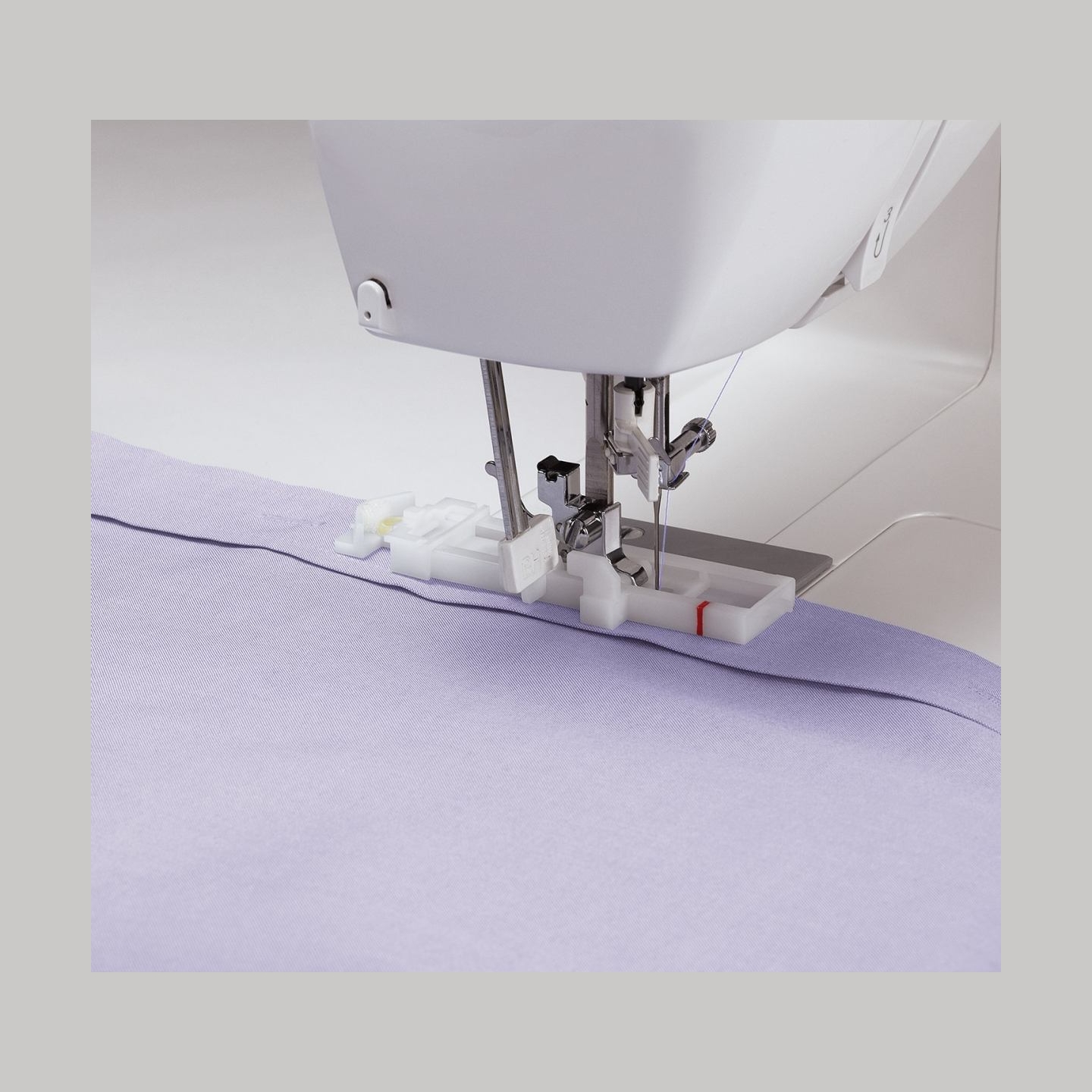 Singer | Sewing Machine | Starlet 6680 | Number of stitches 80 | Number of buttonholes 6 | White