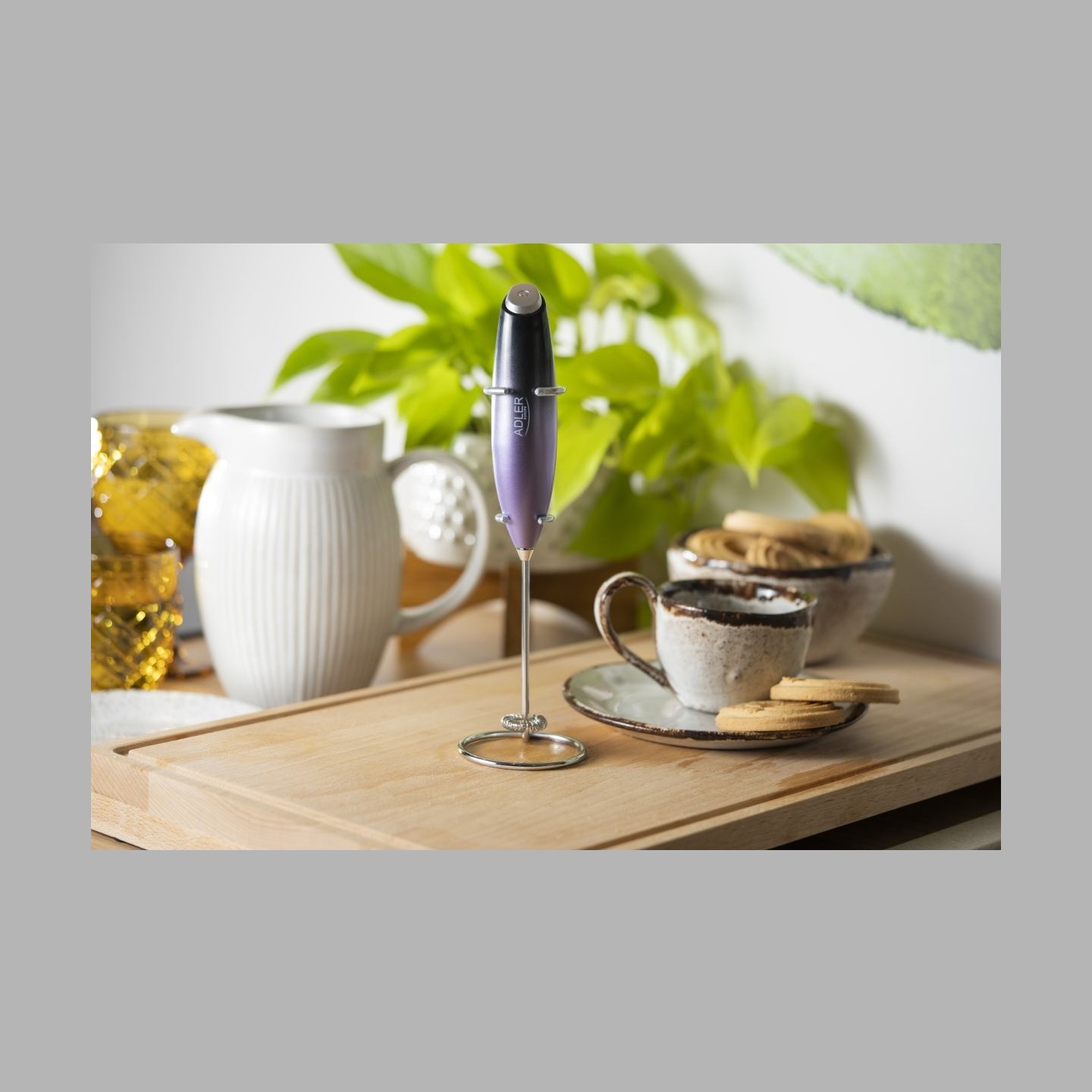 Adler | Milk frother with a stand | AD 4499 | Milk frother | Black/Purple