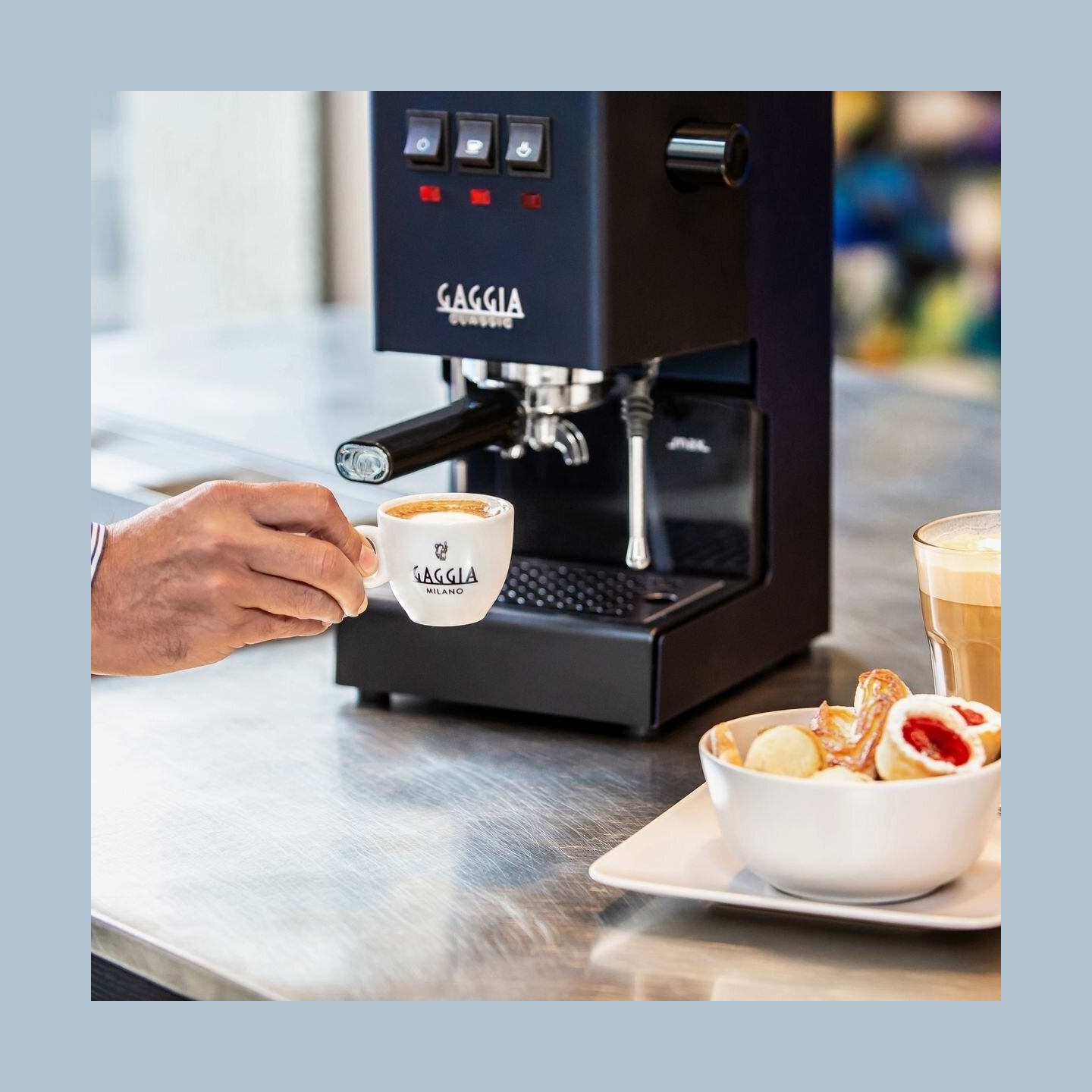 Gaggia Coffee Maker | RI9481/15 Classic E24 | Pump pressure 15 bar | Built-in milk frother | Semi-automatic | Classic Blue