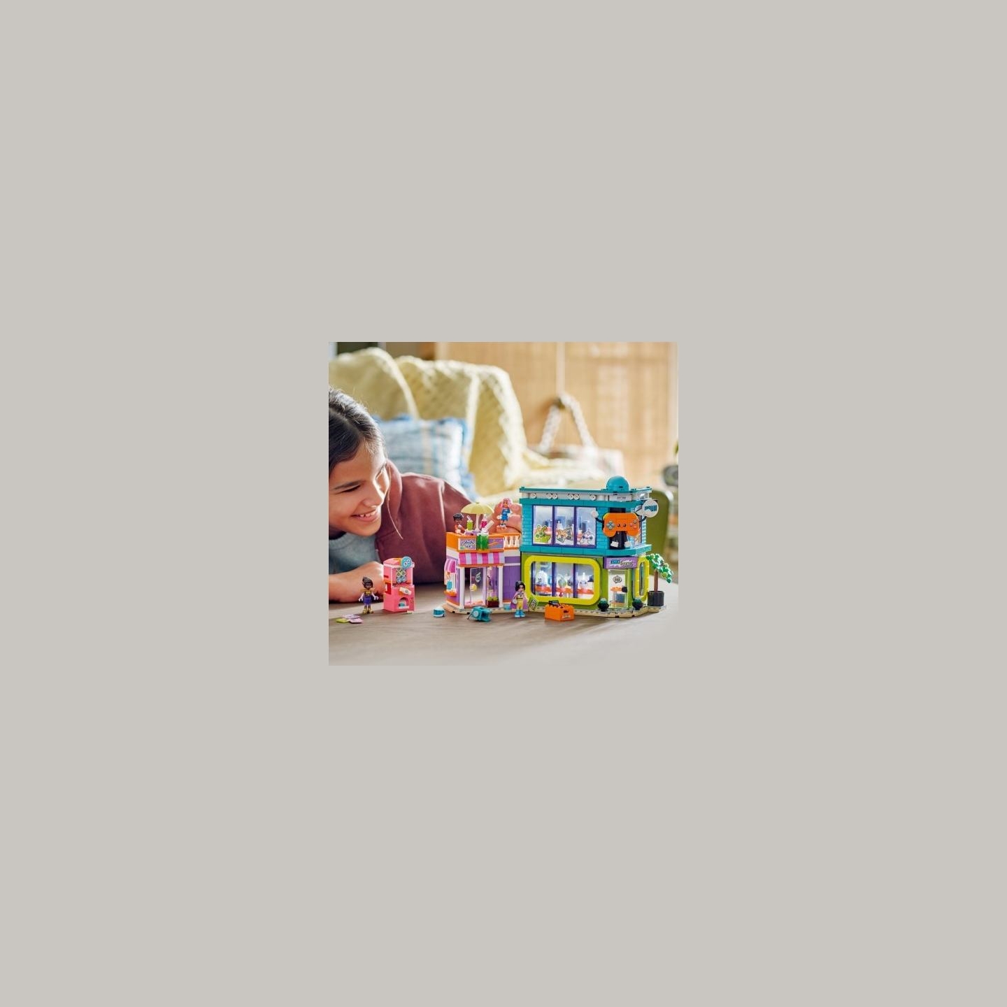 Lego Bricks Friends 42674 Comic Book and Game Store