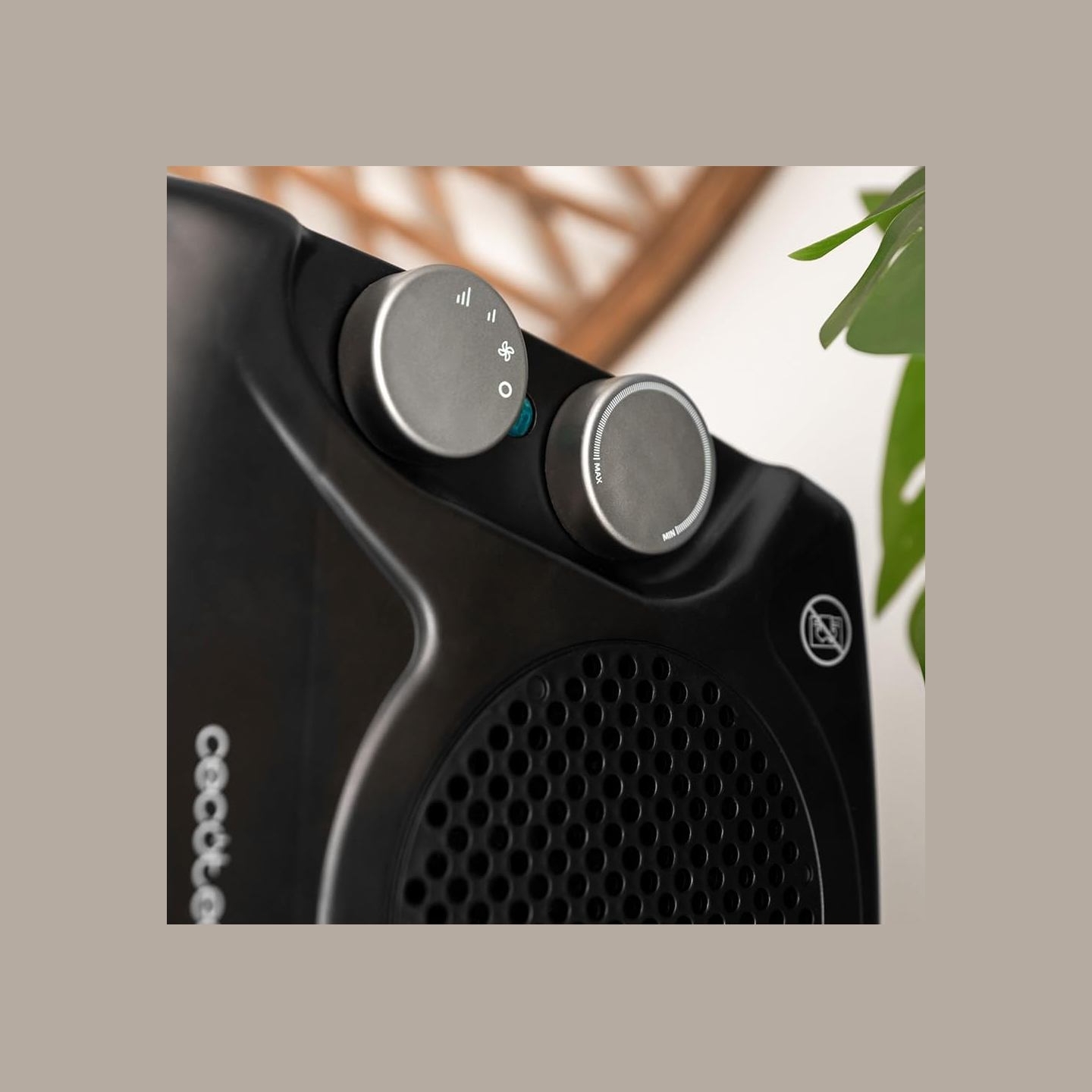 Cecotec ReadyWarm 2000 Max Dual Black | Fan heater | 2000 W | Number of power levels 3 | Suitable for rooms up to 20 m² | Black