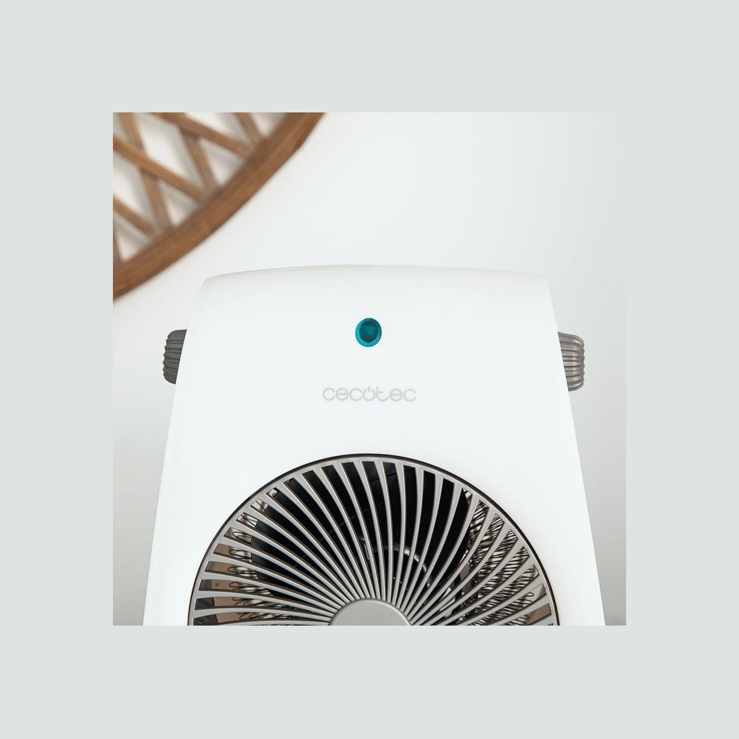 Cecotec ReadyWarm 2000 Max Force White | Fan heater | 2000 W | Number of power levels 2 | Suitable for rooms up to 20 m² | White