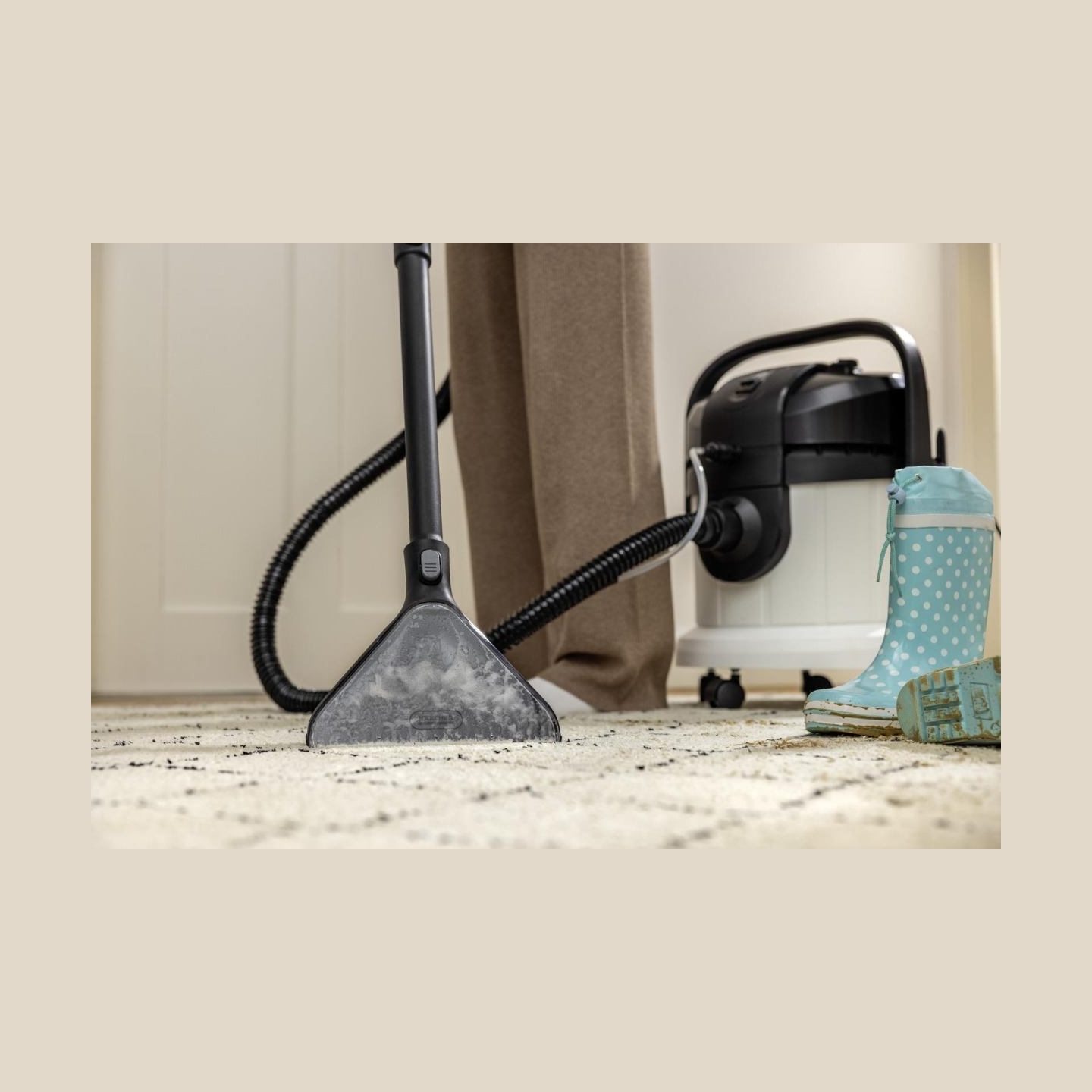 Karcher Vacuum Cleaner|KARCHER|Input power 1000 W|Dust capacity 4 L|Drum vacuum|Cleaning type Dry&wet|Dust container Bagless|Col