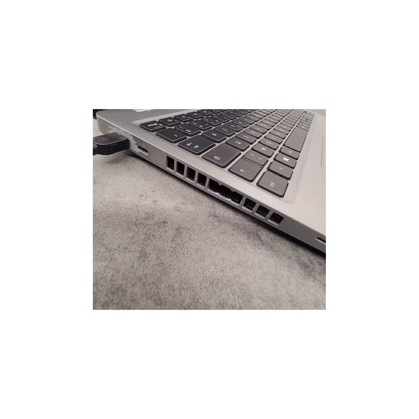 Dell Latitude 5520 | 8 GB | 1 x 256 SSD | B