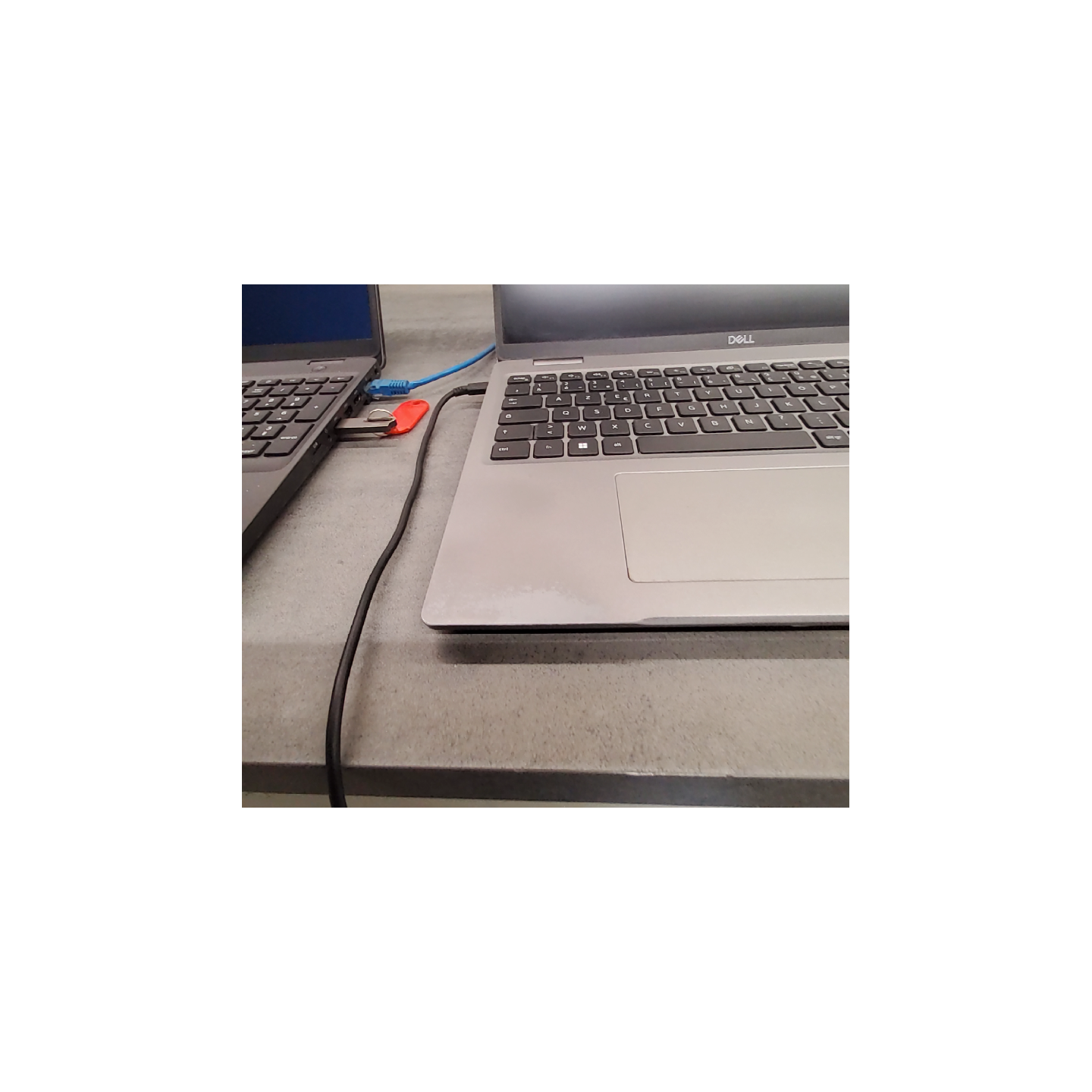 Dell Latitude 5520 | 16 GB | 1 x 512 SSD | B