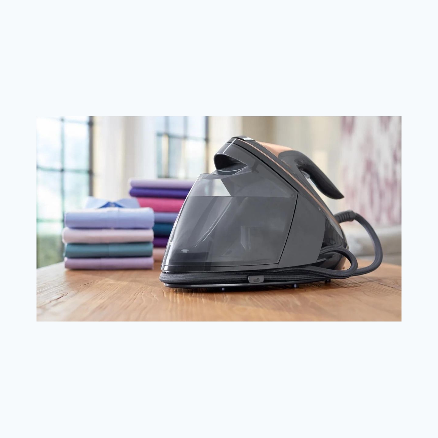 Philips PerfectCare 9000 Series Steam generator PSG9040/80/Damaged package / PSG9040/80?/PACKAGE